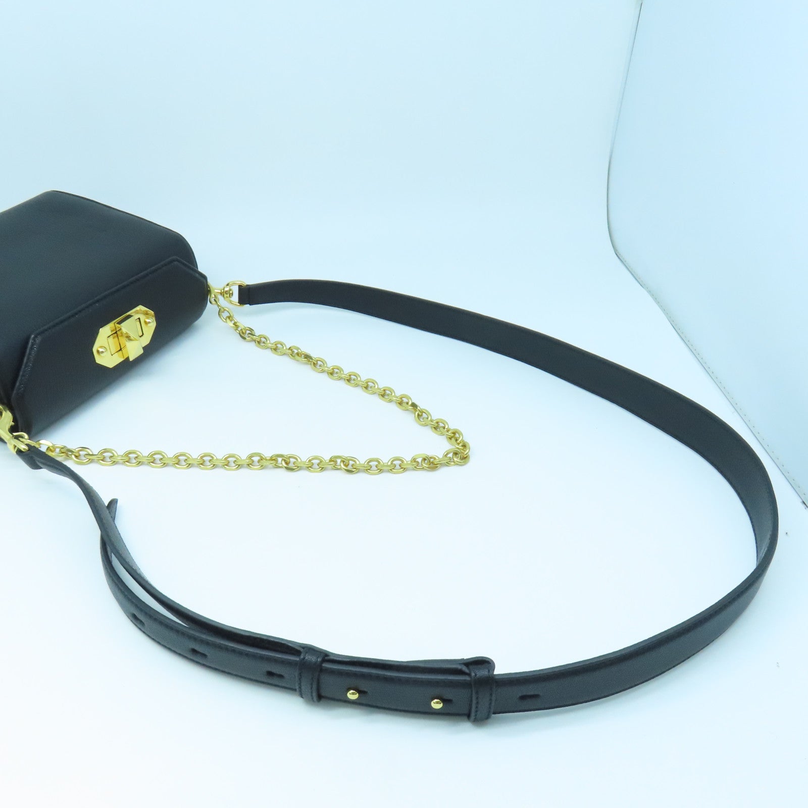 SELECTION Leather Alexander McQueen Gold Buckle Shoulder Bag Black