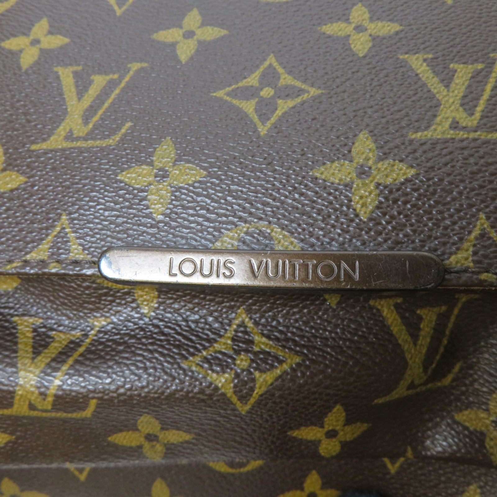 LOUIS VUITTON Monogram Beaubourg MM Messenger Bag金扣肩背袋啡色