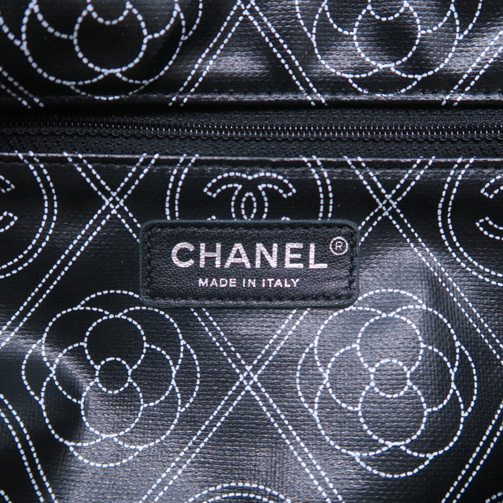 CHANEL PVC 2 Way Shoulder Bag銀扣手挽肩背兩用袋黑色/米色