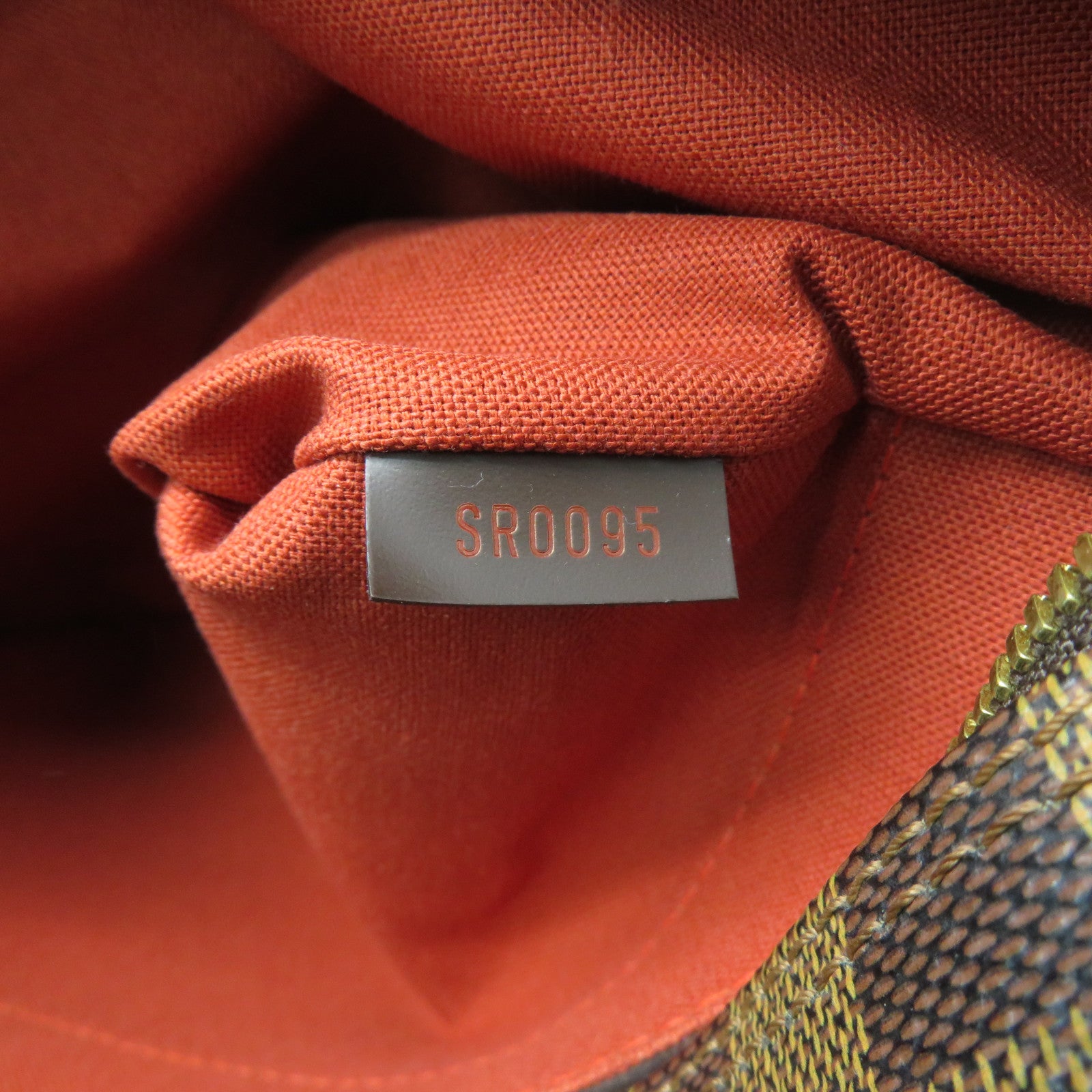 LOUIS VUITTON Damier Ebene Naviglio金扣肩背袋啡色