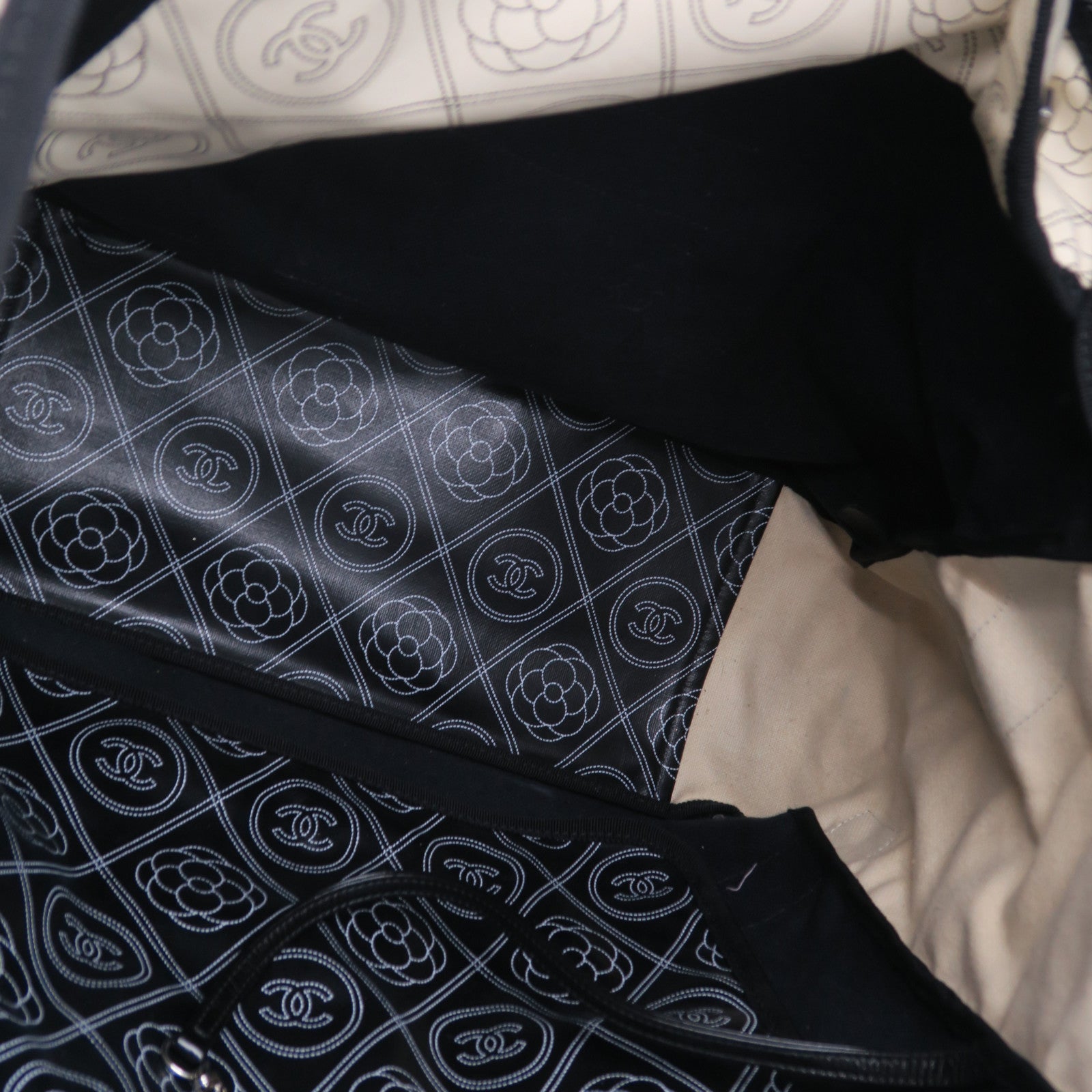 CHANEL PVC 2 Way Shoulder Bag銀扣手挽肩背兩用袋黑色/米色