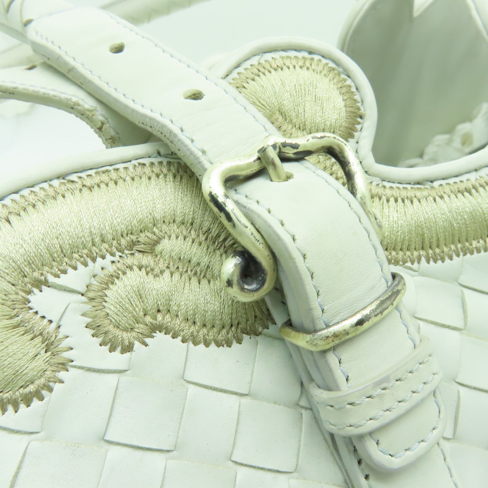 BOTTEGA VENETA 織紋皮革Shoulder Bag金扣肩背袋白色