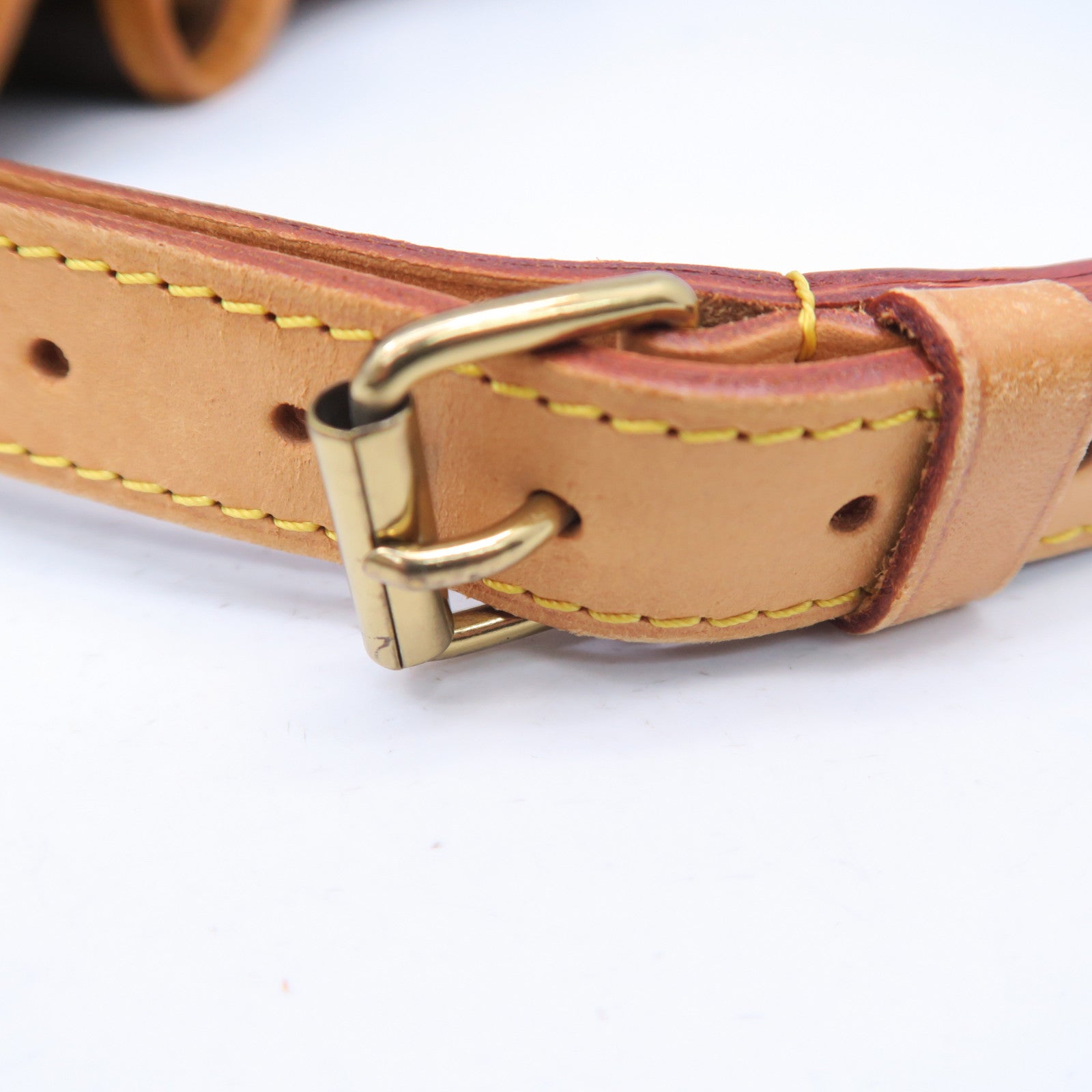 LOUIS VUITTON Monogram Petit Noe金扣肩背袋啡色