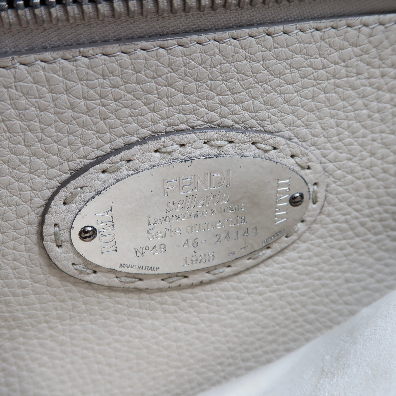 FENDI 牛皮皮革Peekaboo 2 Way Shoulder Bag銀扣手挽肩背兩用袋灰色