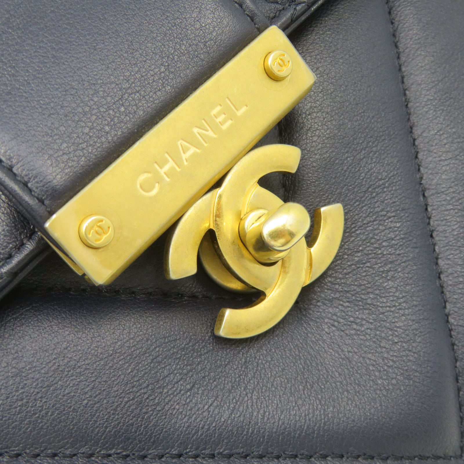 CHANEL 菱格牛皮皮革Chain 2Way Shoulder Bag金扣链带手挽肩背两用袋宝蓝色