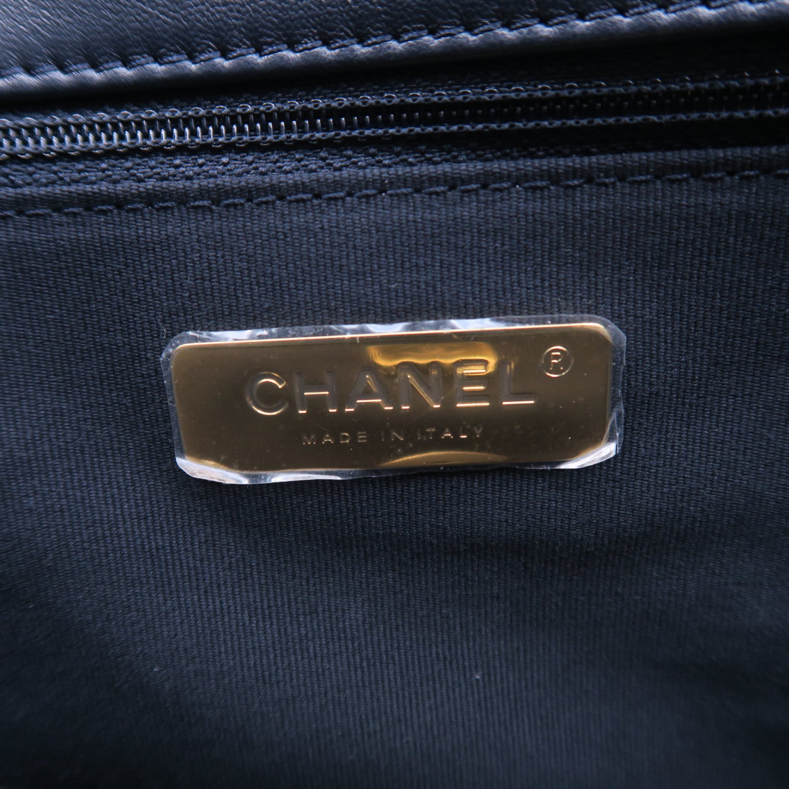 CHANEL 菱格羊皮皮革C19 Small鏈帶肩背袋深藍色