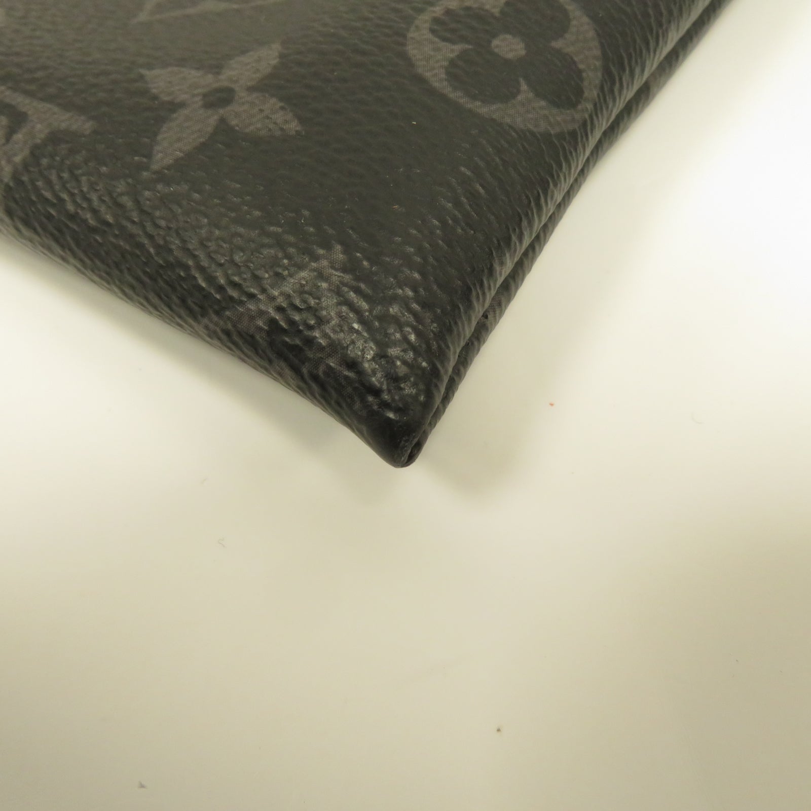 LOUIS VUITTON Monogram Eclipse Discovery Pochette銀扣手拿包黑色