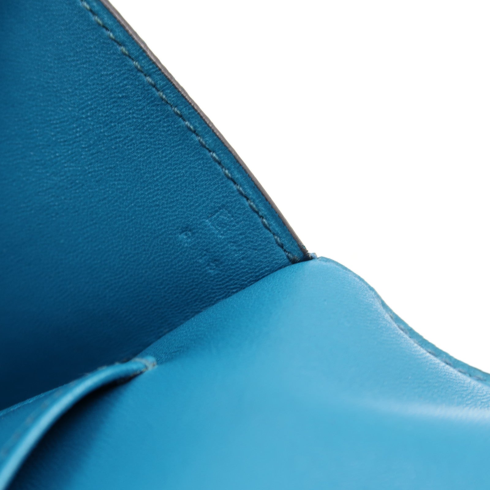HERMES Tadelakt皮革Egee銀扣手拿包Bleu Izmir伊茲密爾藍色