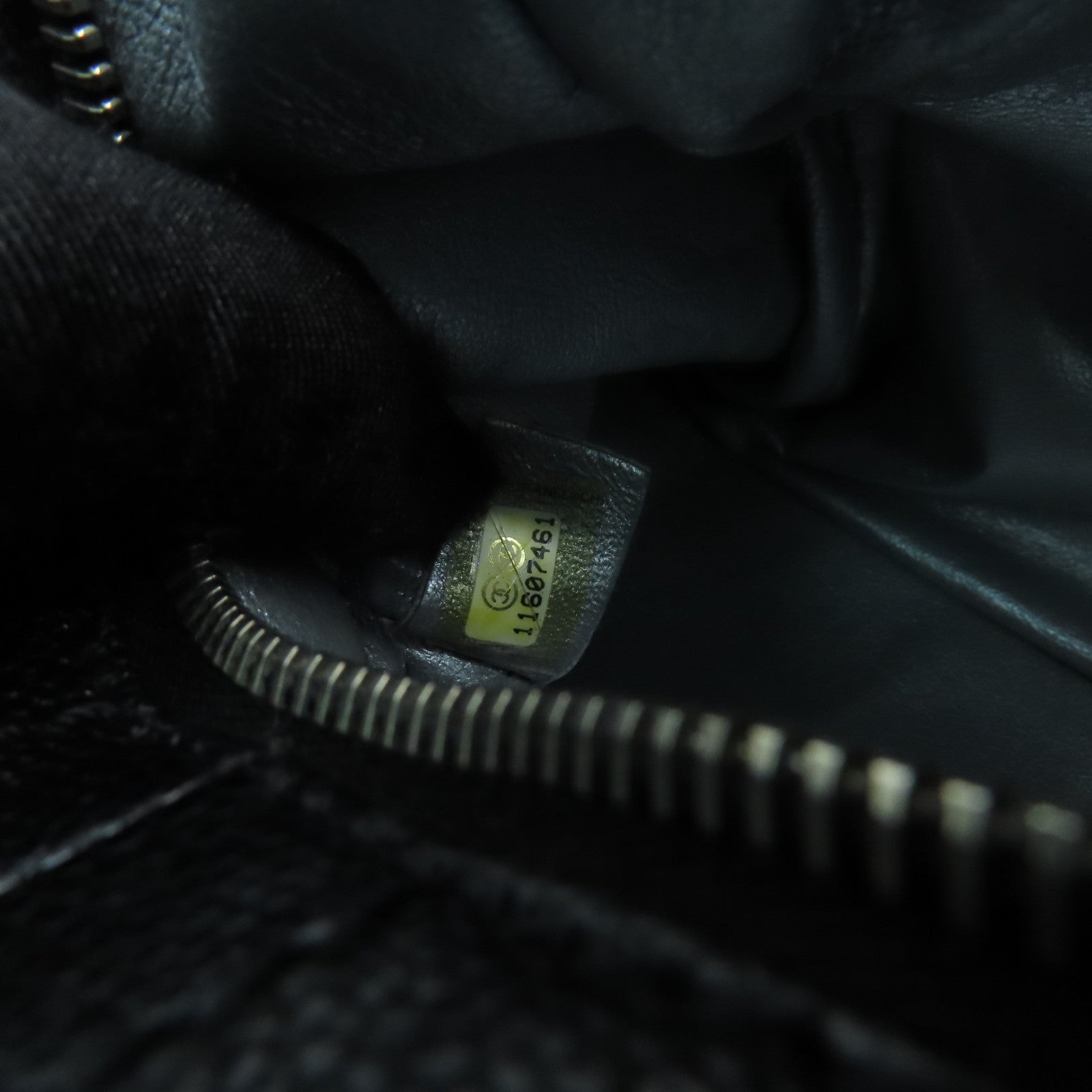 CHANEL 皮革Chain Shoulder銀扣鏈帶肩背袋黑色