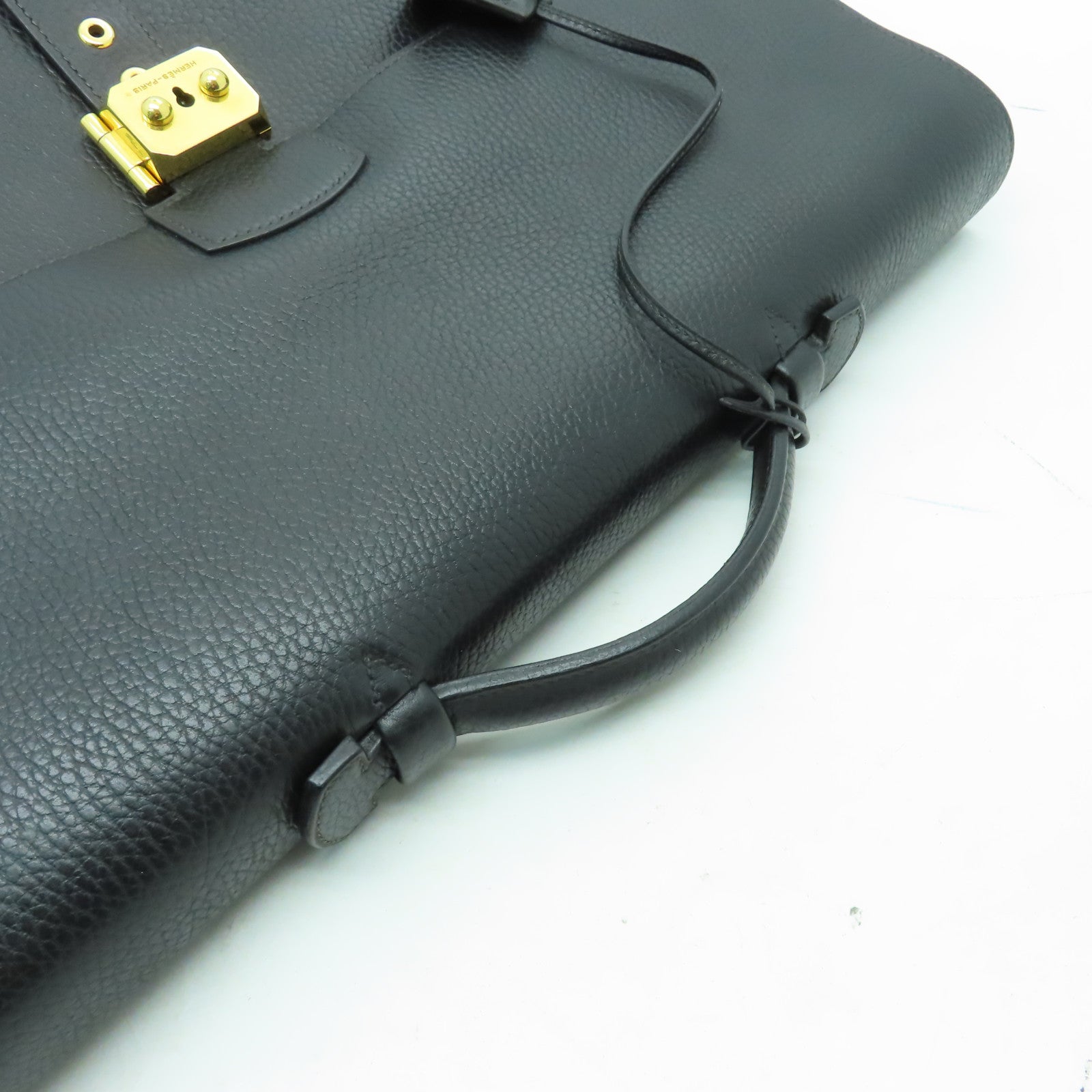 HERMES 牛皮皮革Sac A Depeches金扣手挽袋黑色