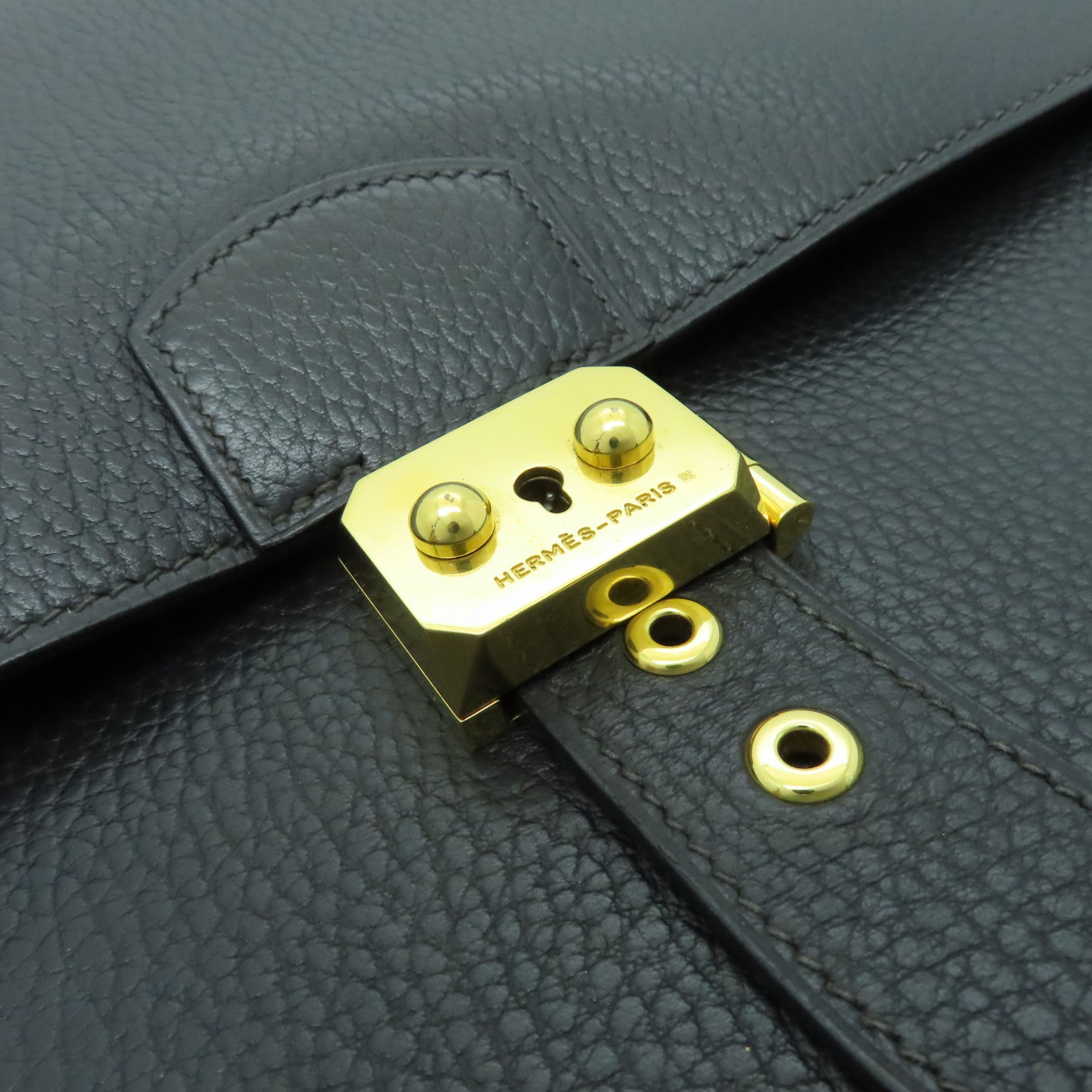 HERMES 牛皮皮革Sac A Depeches金扣手挽袋黑色