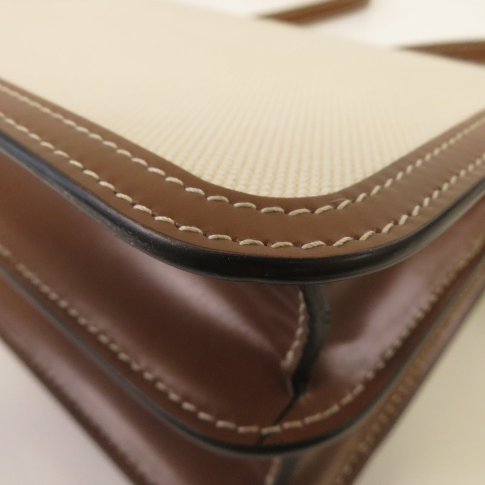 BURBERRY 帆布/皮革Shoulder Bag金扣肩背袋米色/啡色