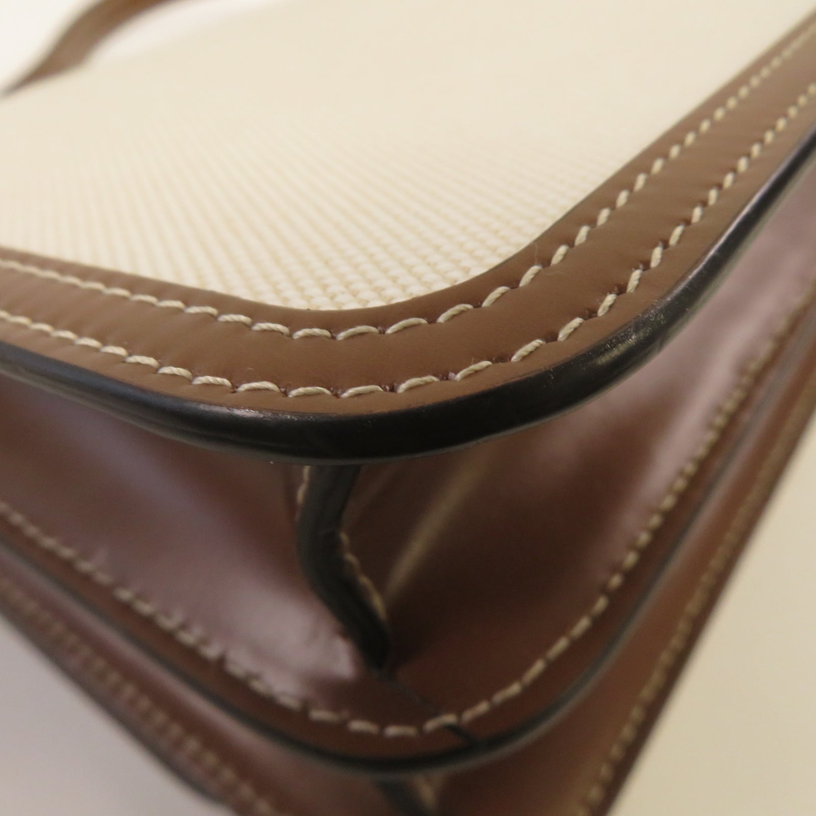 BURBERRY 帆布/皮革Shoulder Bag金扣肩背袋米色/啡色