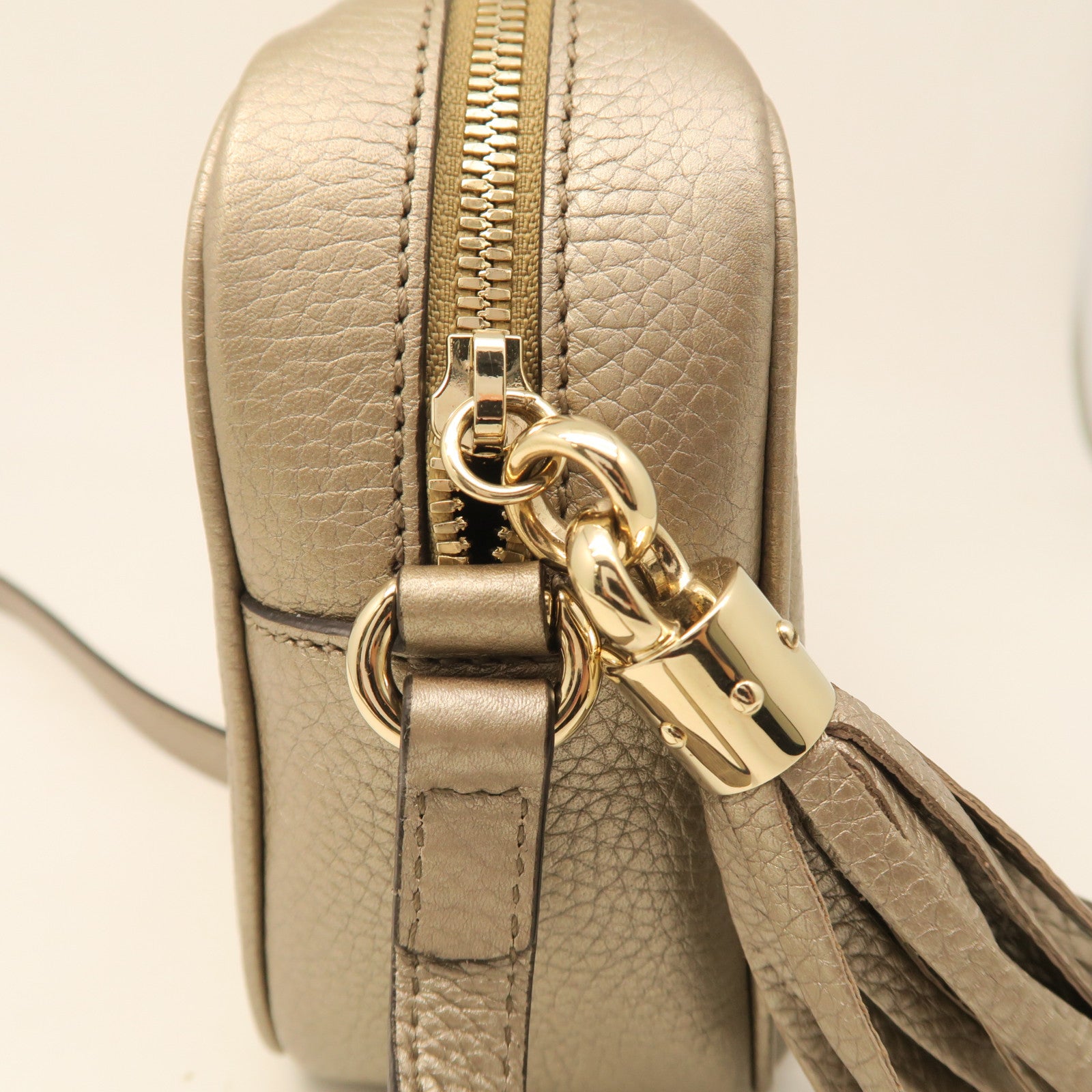 GUCCI 牛皮皮革Shoulder Bag金扣肩背袋金色