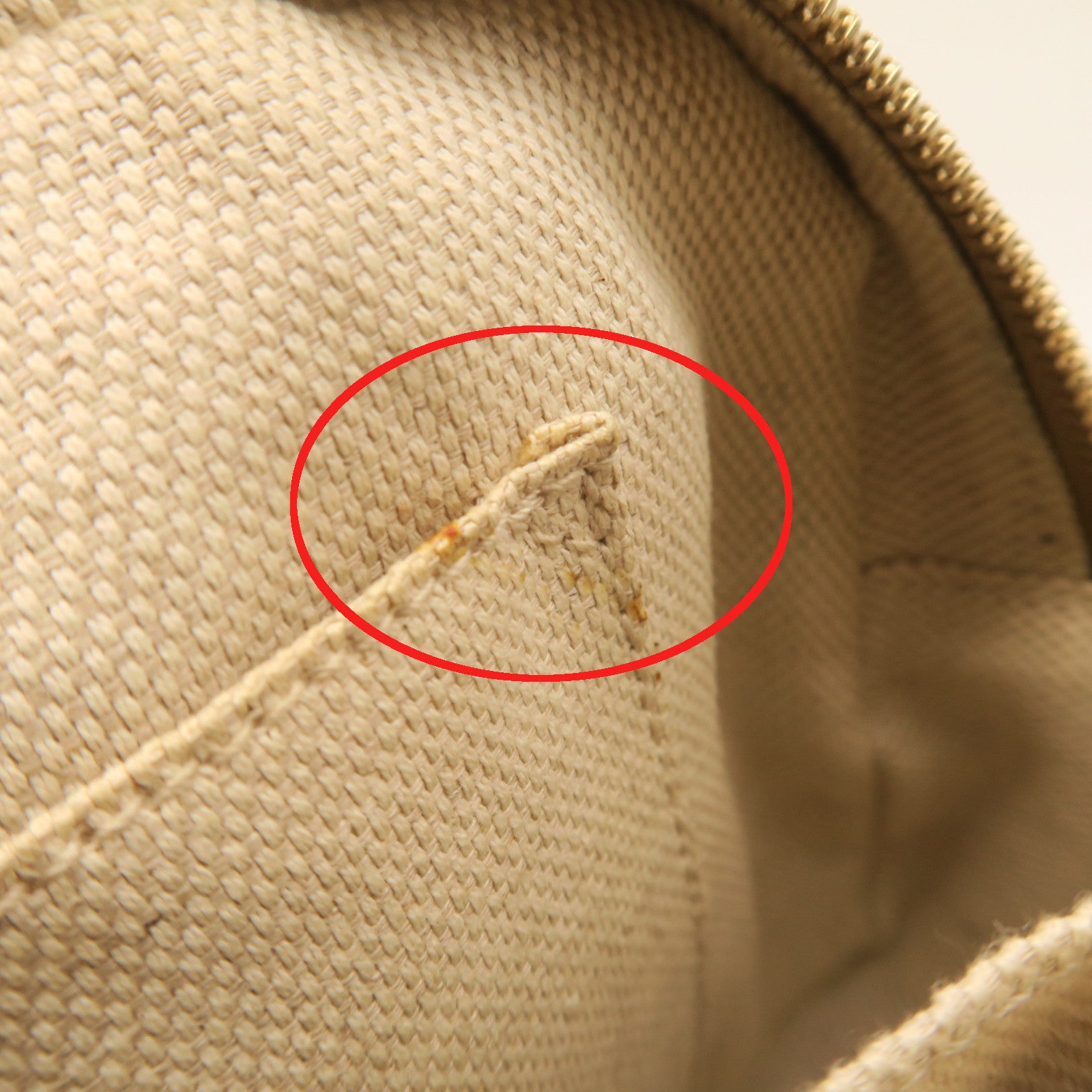 GUCCI 牛皮皮革Shoulder Bag金扣肩背袋金色