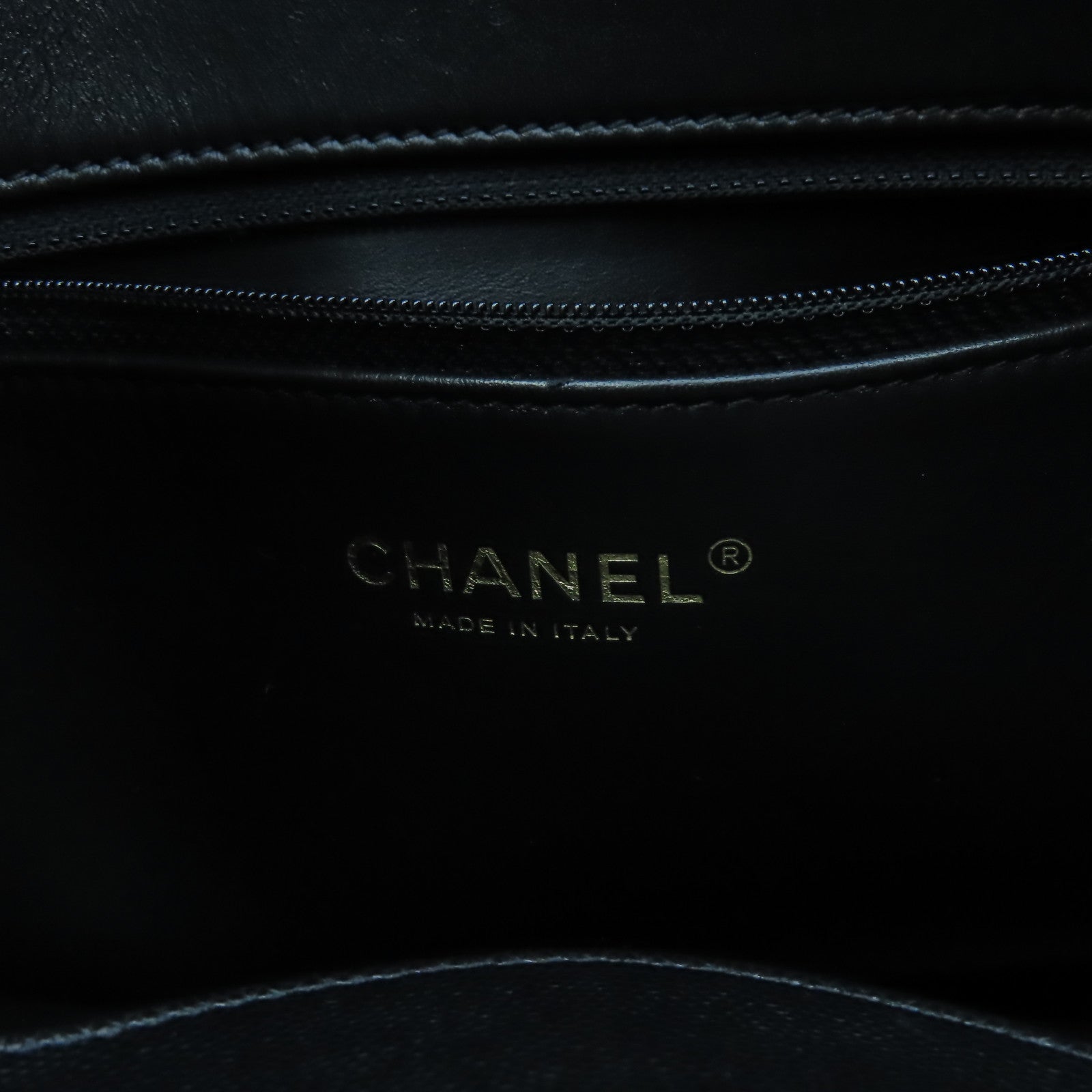 CHANEL 菱格Caviar皮革Matelasse Shoulder Tote Bag金扣肩背袋黑色