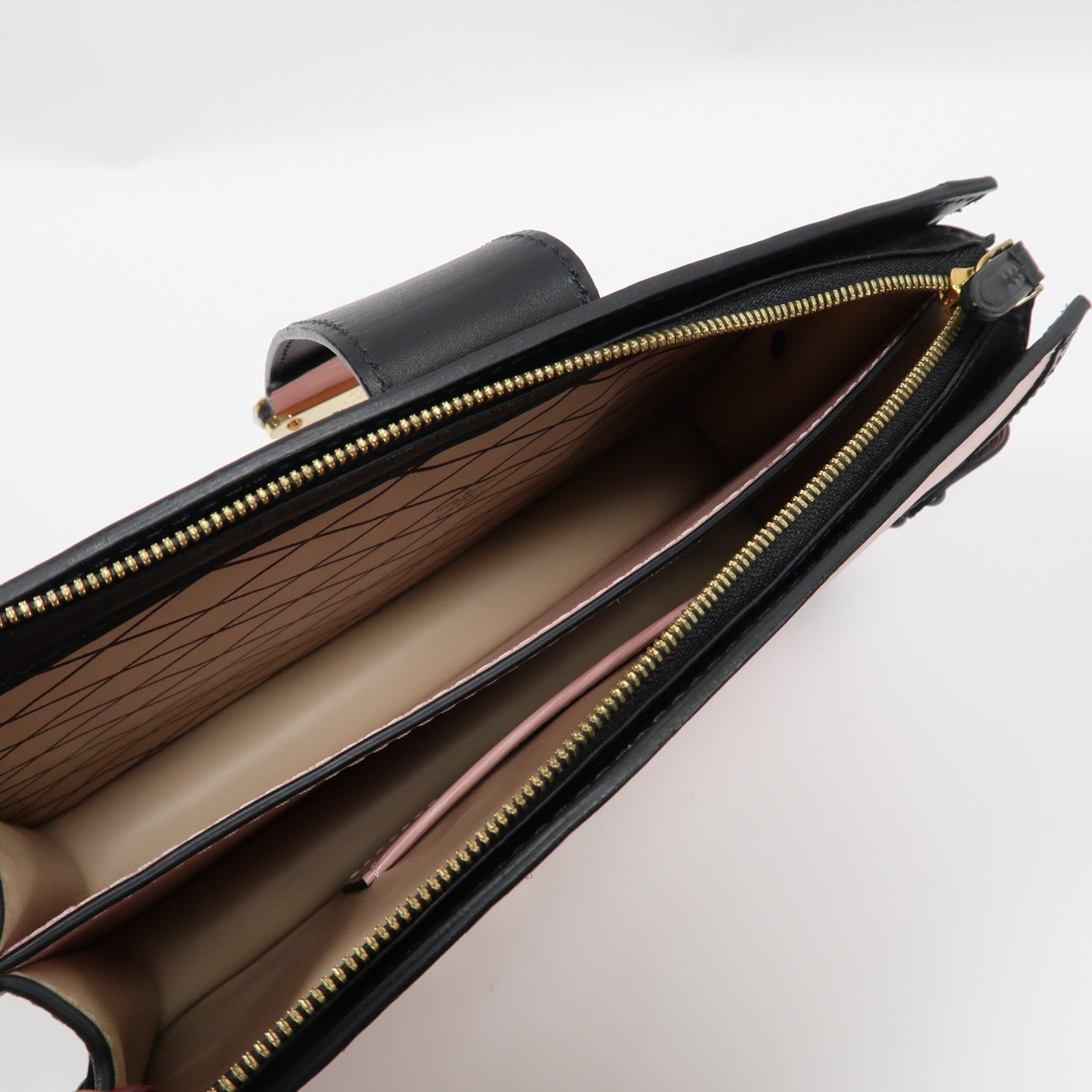 LOUIS VUITTON Epi Trunk Clutch金扣肩背袋粉紅色/黑色