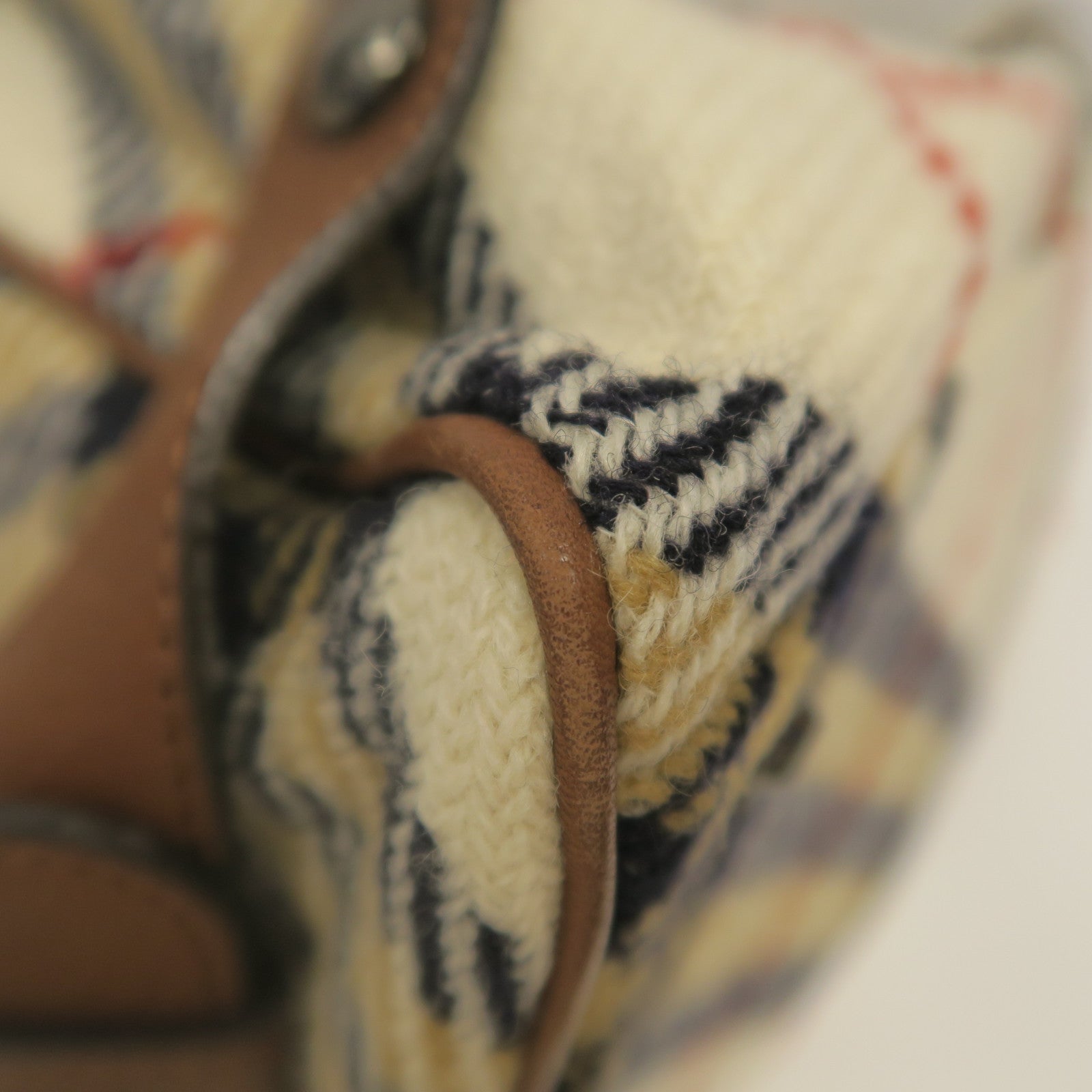 BURBERRY BLUE LABEL 帆布Shoulder Bag銀扣肩背袋啡色