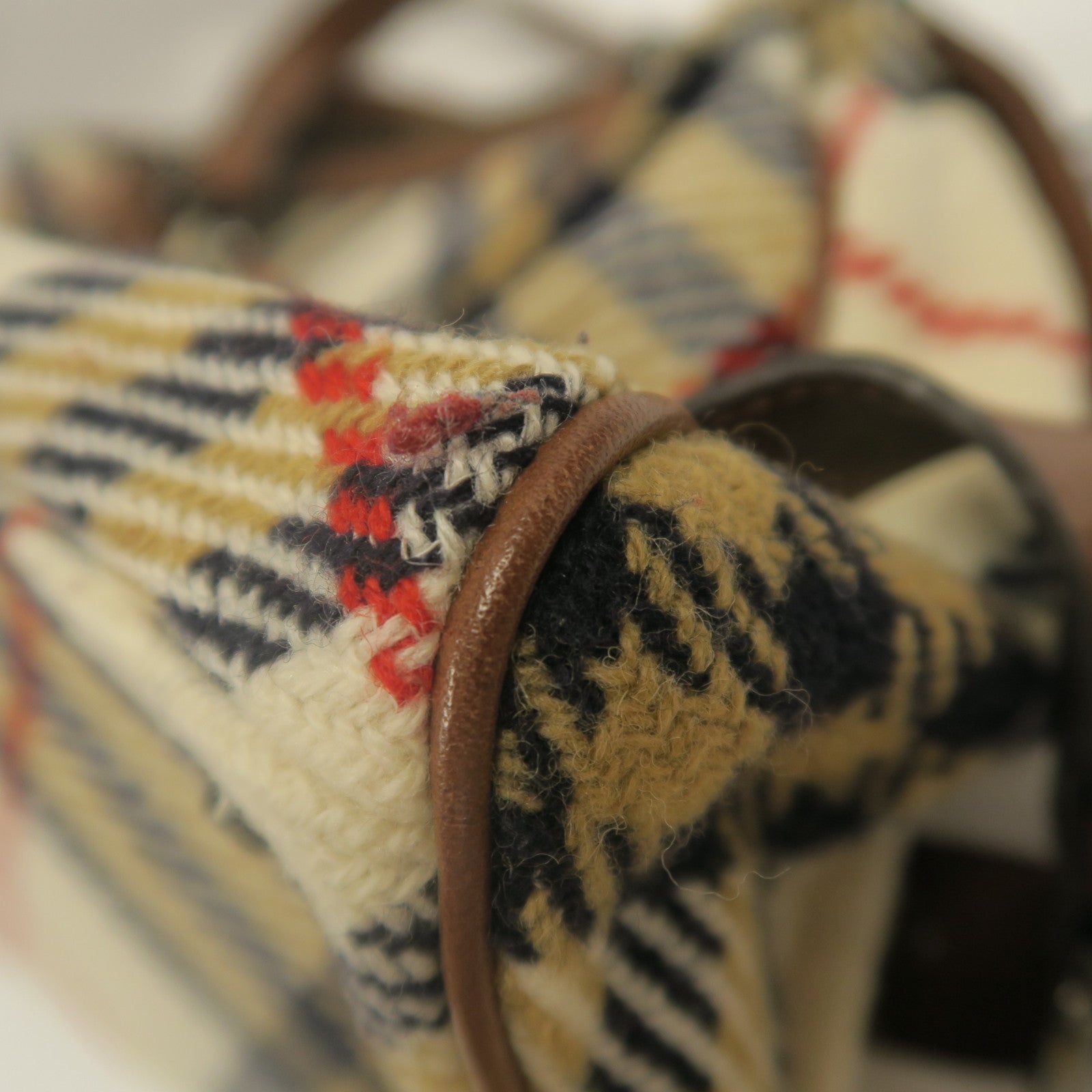 BURBERRY BLUE LABEL 帆布Shoulder Bag銀扣肩背袋啡色