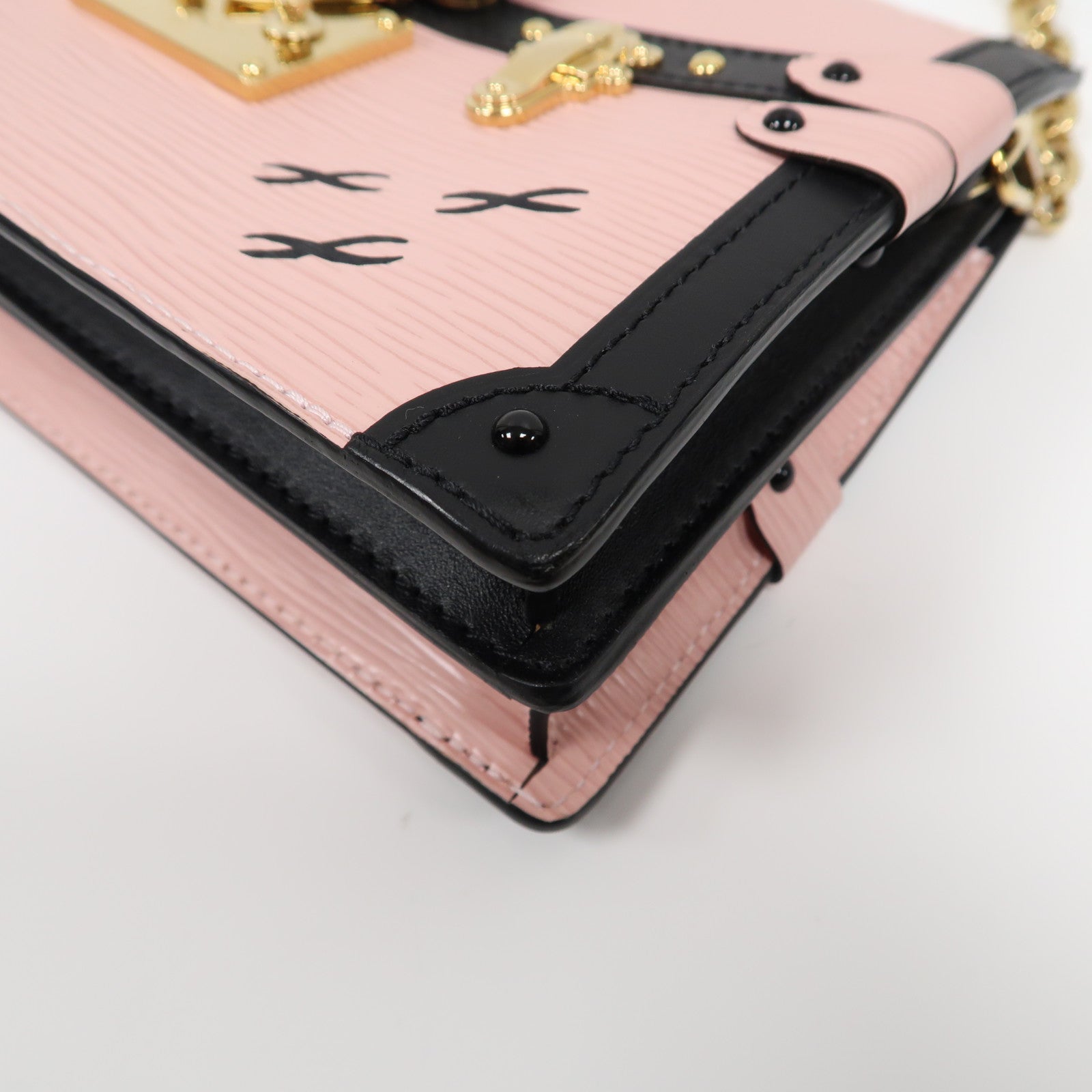 LOUIS VUITTON Epi Trunk Clutch金扣肩背袋粉紅色/黑色