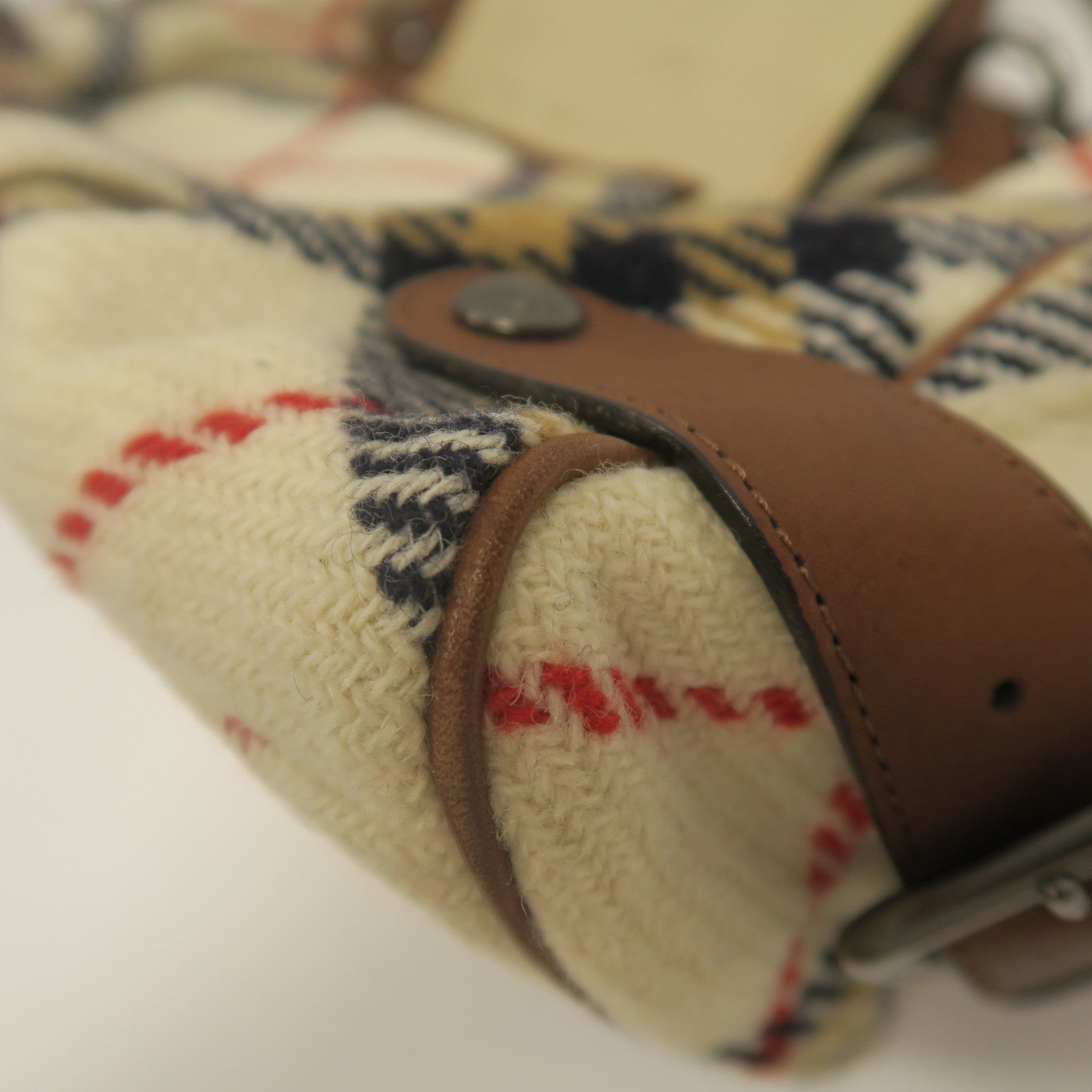 BURBERRY BLUE LABEL 帆布Shoulder Bag銀扣肩背袋啡色