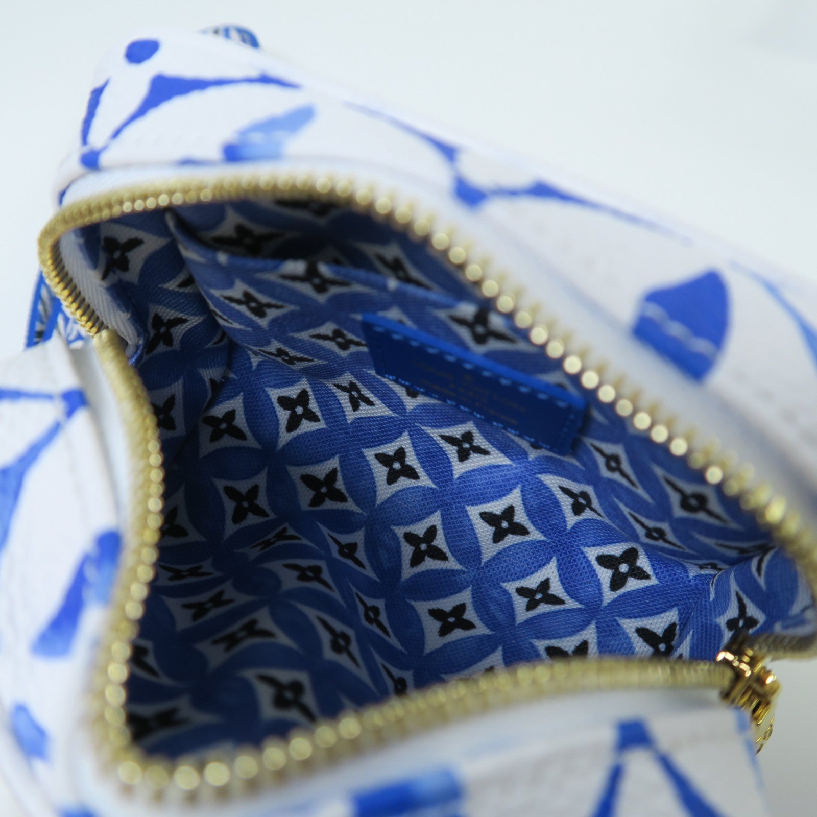 LOUIS VUITTON Monogram Wapity Case金扣手拿包藍色/白色
