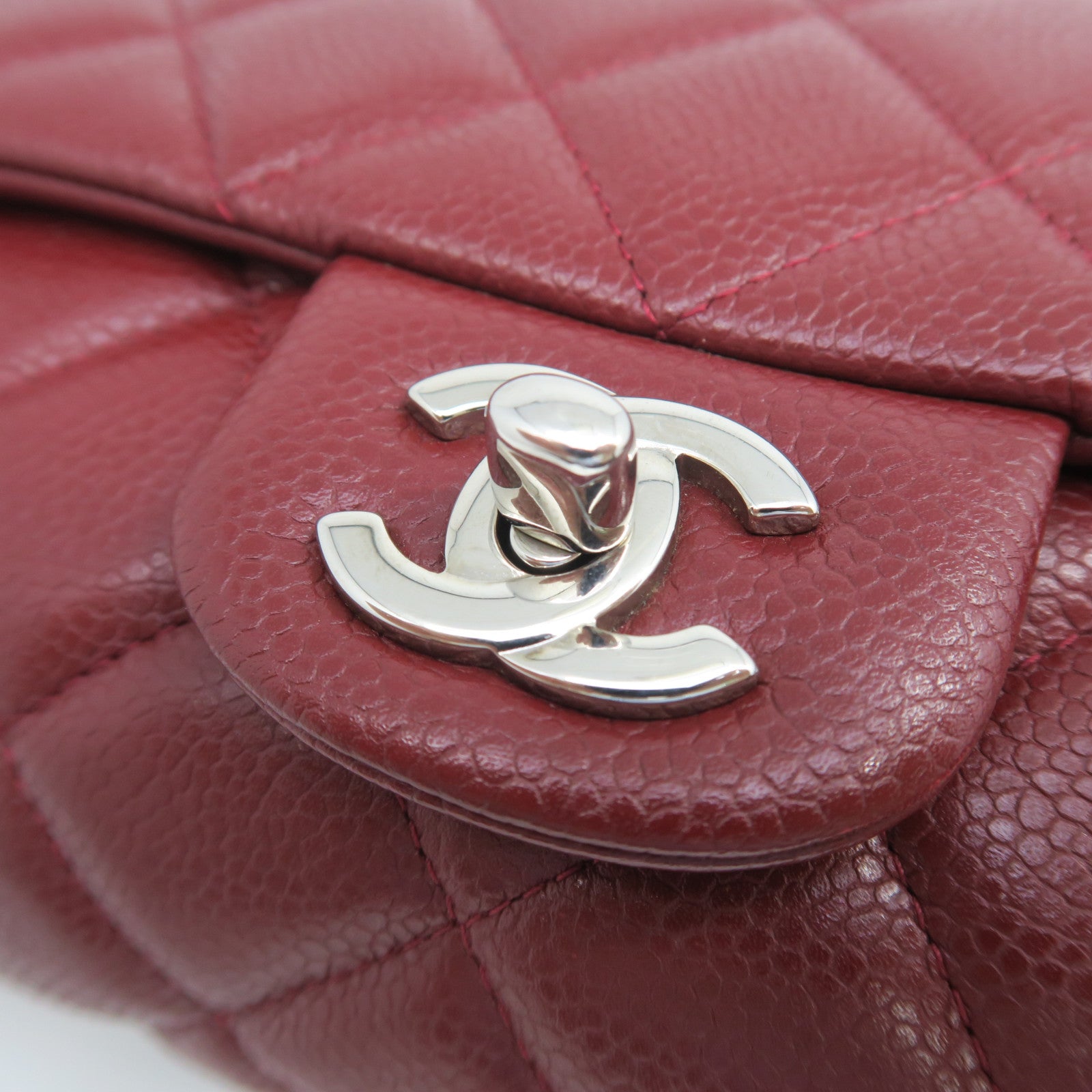 CHANEL 菱格Caviar皮革Clutch With Chain银扣链带肩背袋红色