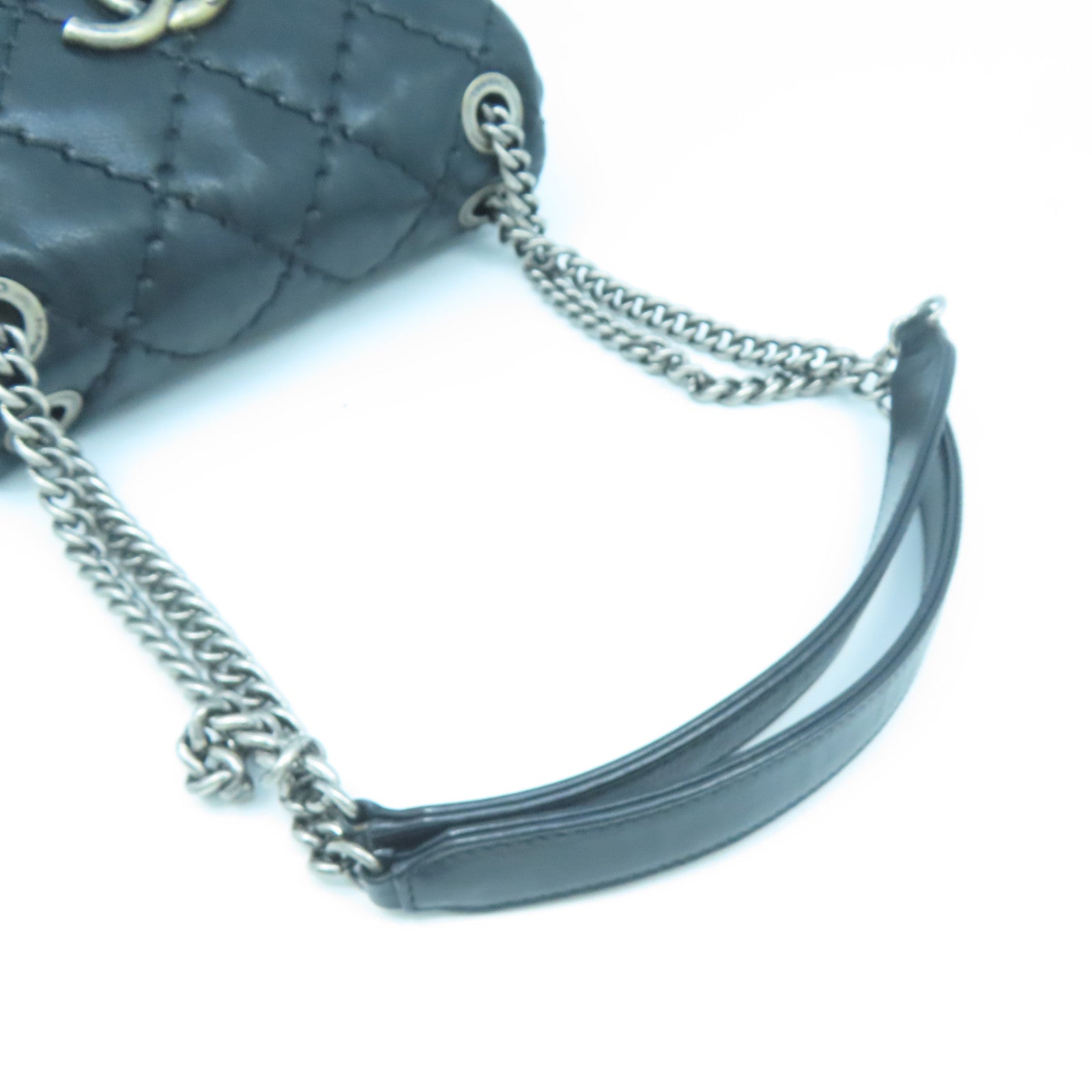 CHANEL 菱格Chain Shoulder銀扣鏈帶肩背袋黑色