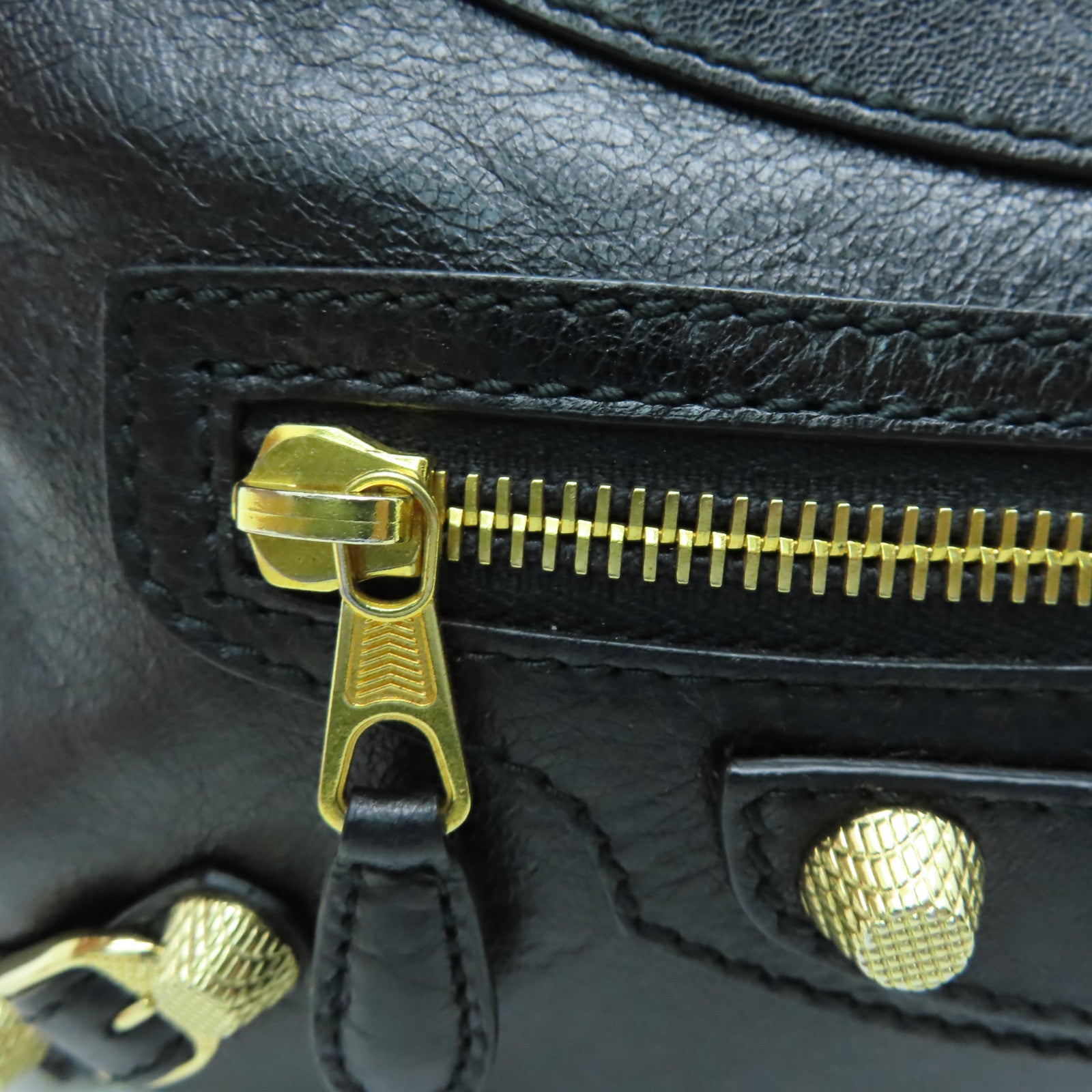 BALENCIAGA 牛皮皮革Gaint Hip金扣肩背袋黑色