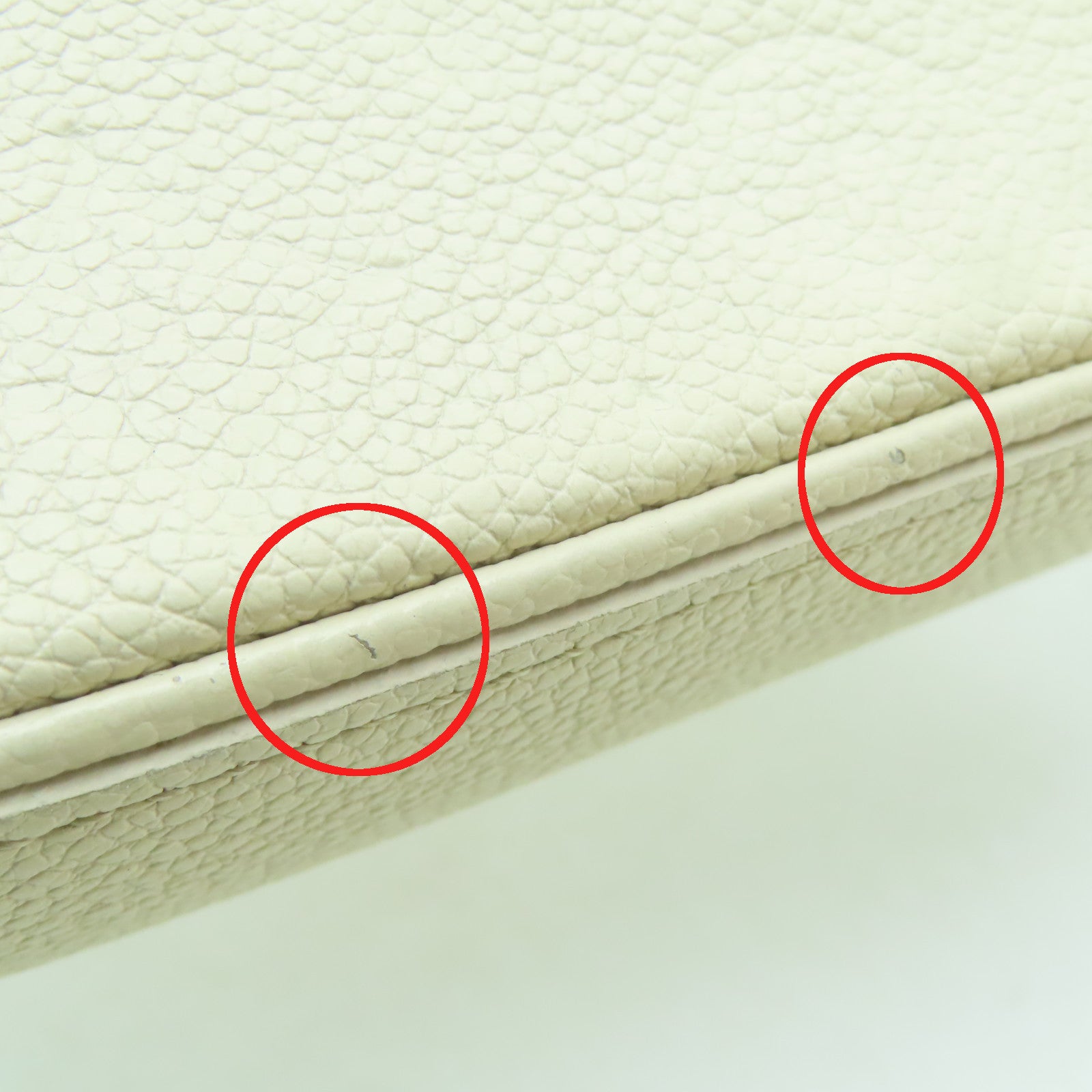 LOUIS VUITTON 【激減優惠】Monogram Empreinte Easy Pouch On Strap金扣肩背包米白色