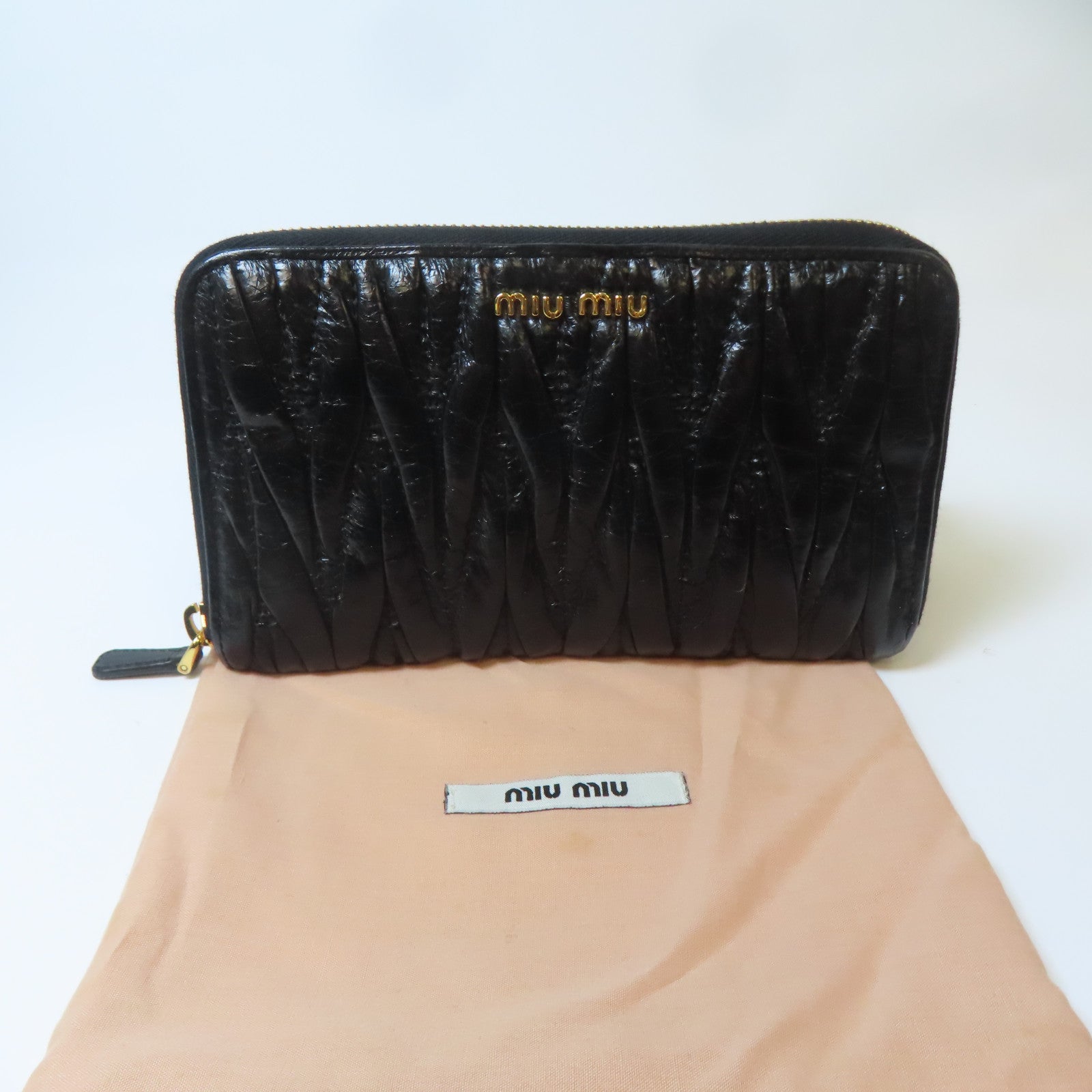 Miu Miu 皮革Long Wallet金扣長錢包黑色