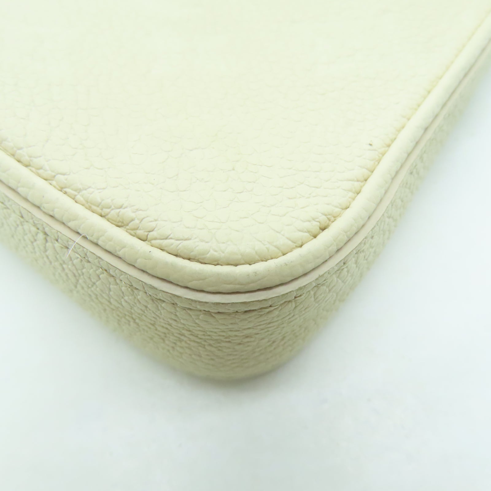 LOUIS VUITTON 【激減優惠】Monogram Empreinte Easy Pouch On Strap金扣肩背包米白色