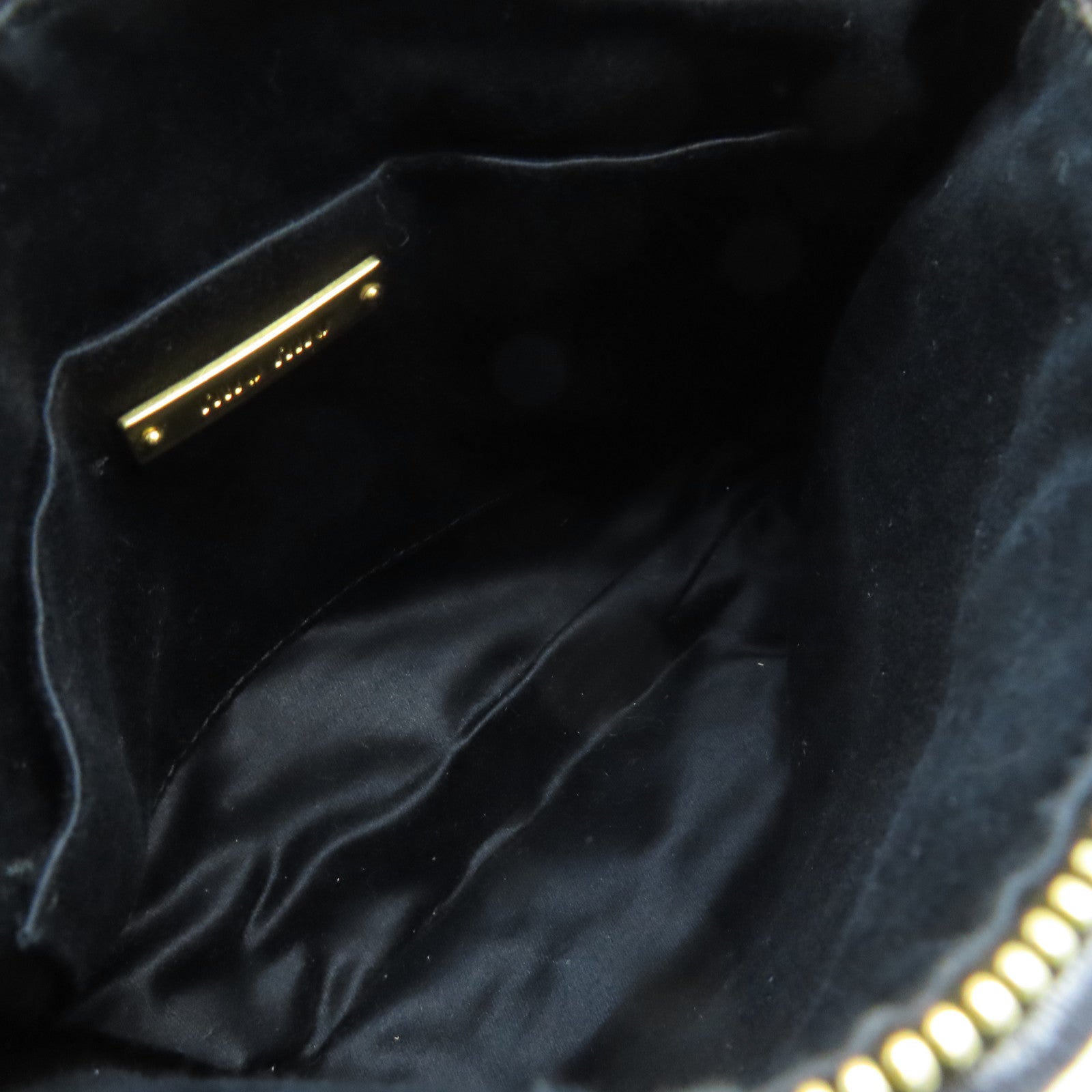 Miu Miu 羊皮皮革Shoulder Bag金扣肩背袋黑色