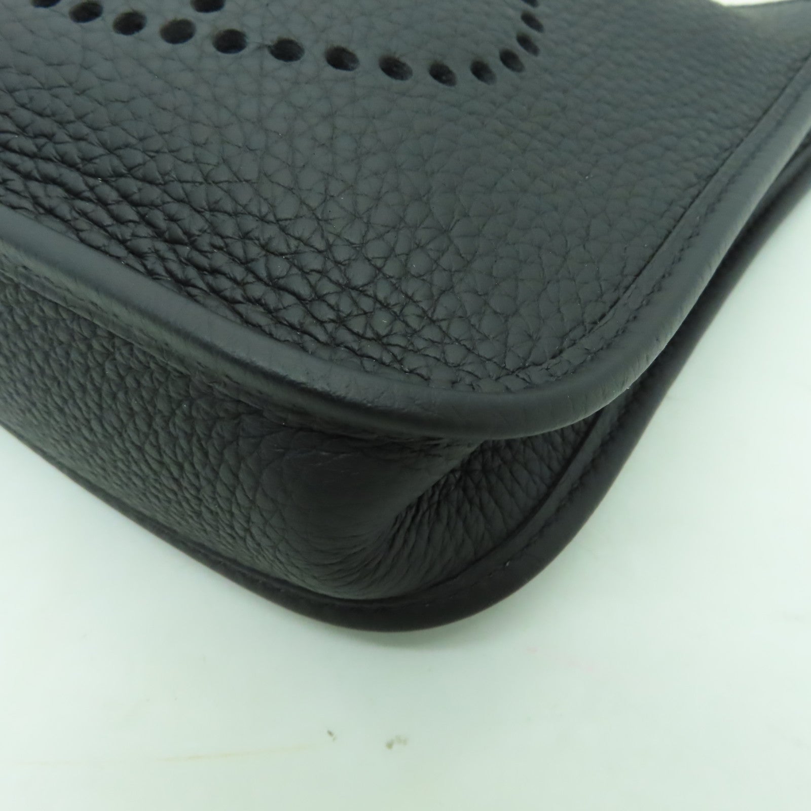HERMES Clemence皮革Evelyne TPM金扣肩背袋黑色