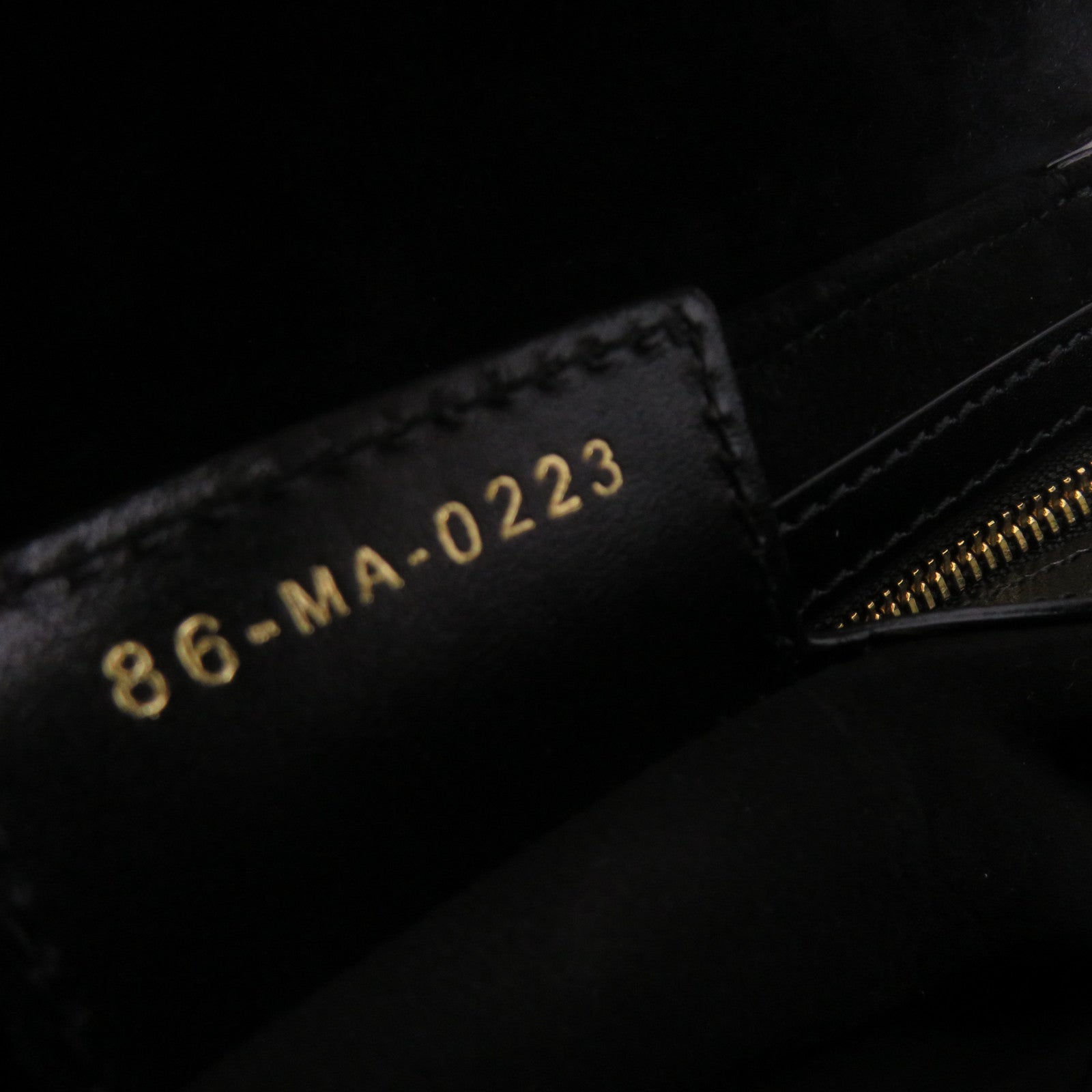 Dior Calfskin Leather 30 Montaigne Avenue Shoulder Bag Chain Strap Shoulder Bag Black