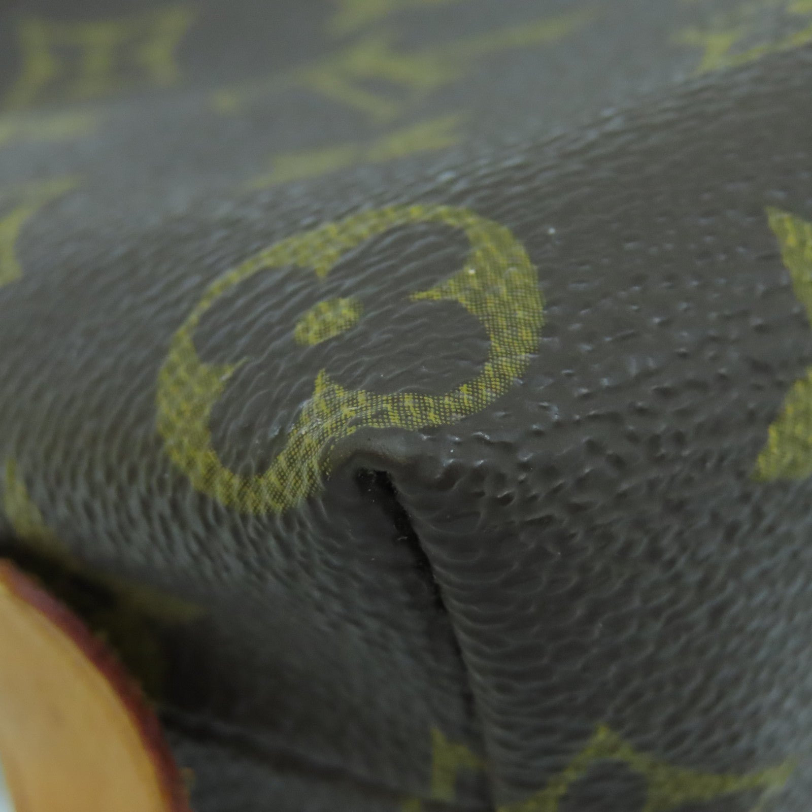 LOUIS VUITTON Monogram Cosmetic Pouch金扣手拿包棕色