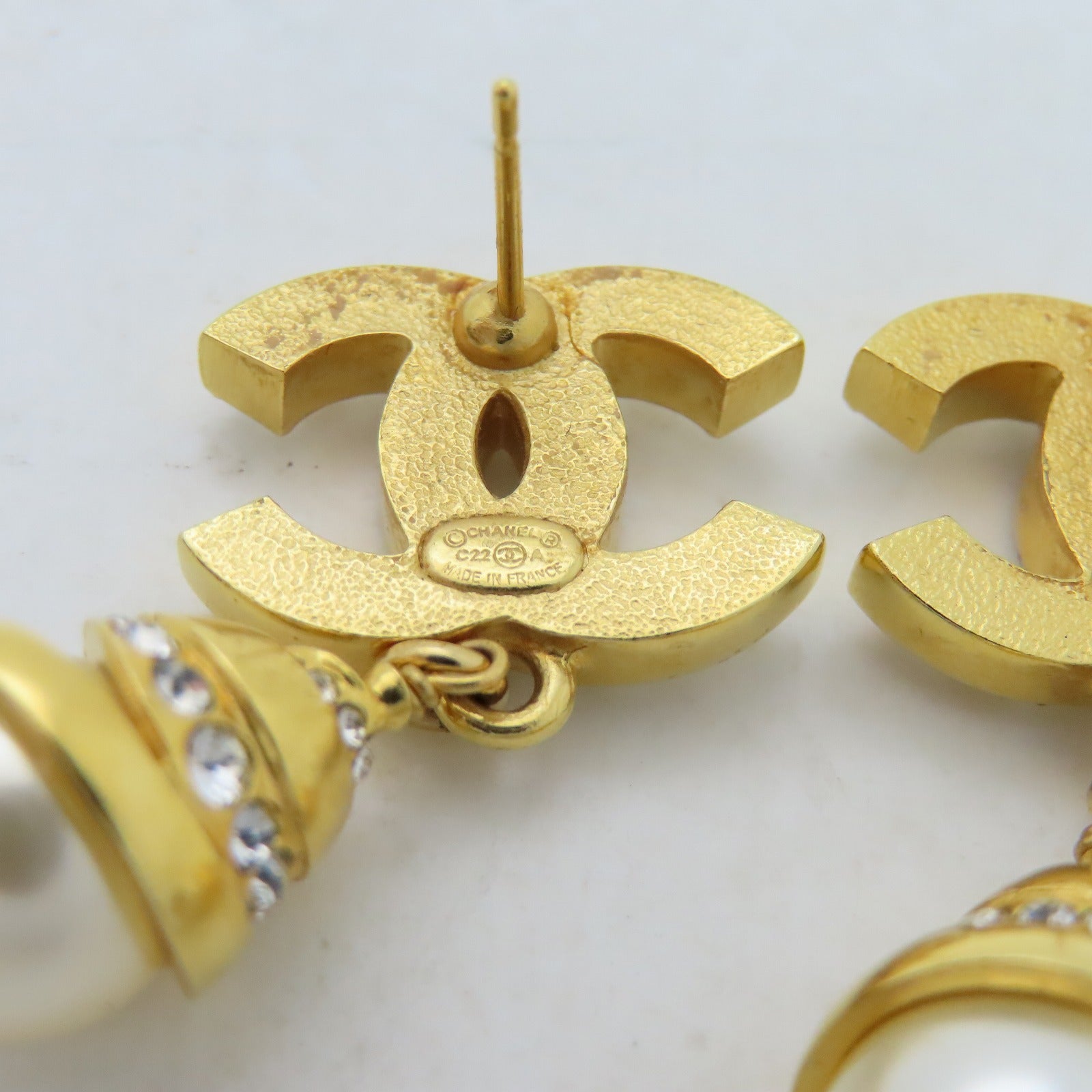 CHANEL 金屬/水晶Earring水晶耳環金色