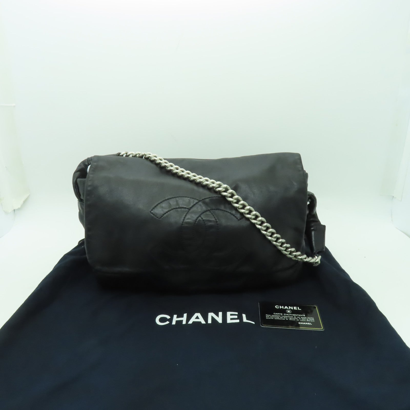 CHANEL 牛皮皮革Shoulder Bag銀扣鏈帶肩背袋黒色