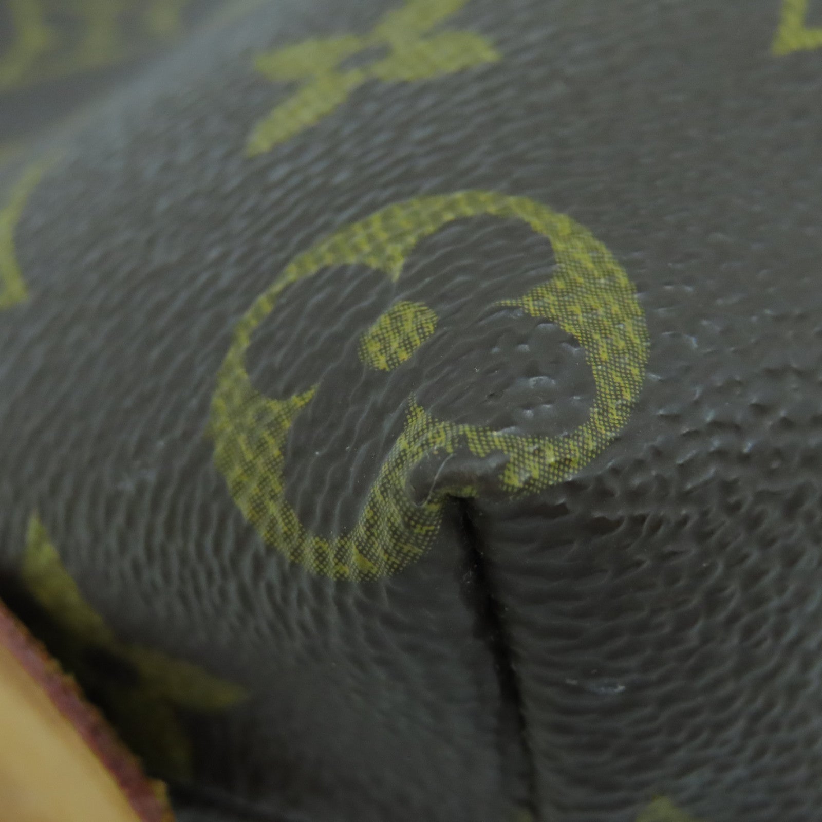 LOUIS VUITTON Monogram Cosmetic Pouch金扣手拿包棕色
