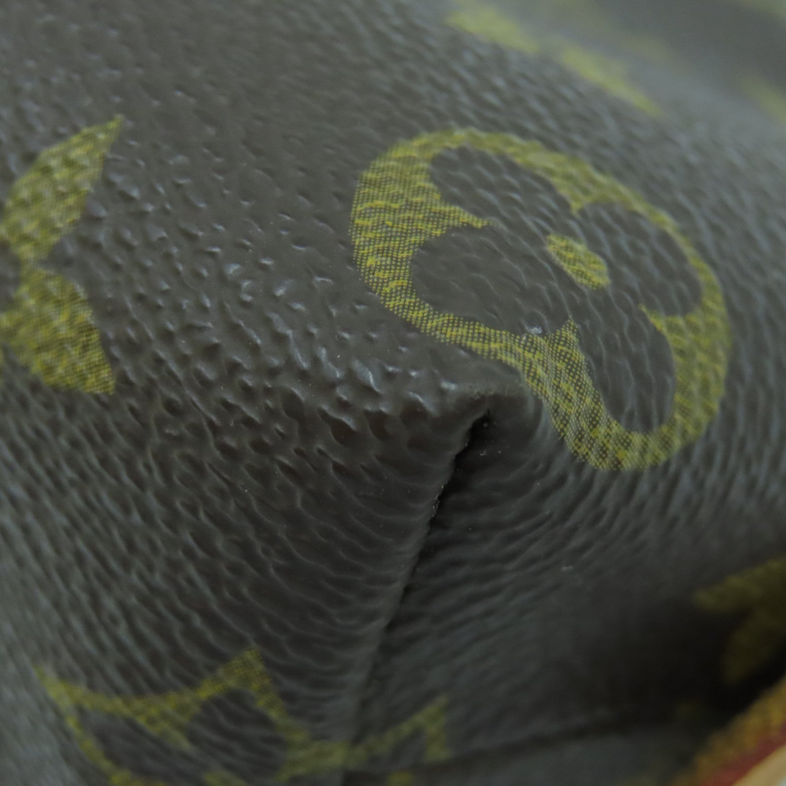 LOUIS VUITTON Monogram Cosmetic Pouch金扣手拿包棕色