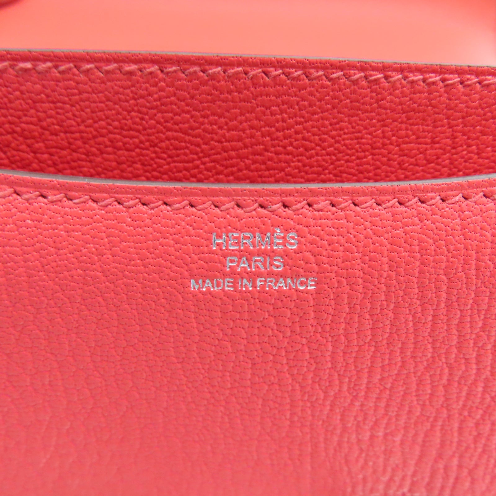HERMES Chevre皮革Constance Mini银扣肩背袋糖果红色