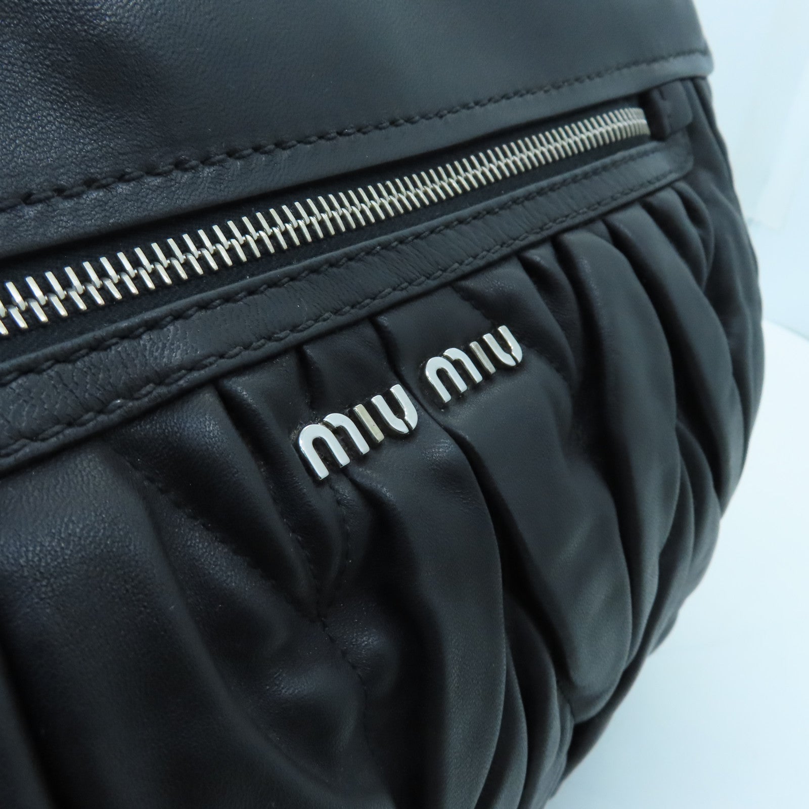 Miu Miu Leather Chain Shoulder Bag Silver Buckle Chain Shoulder Bag Black