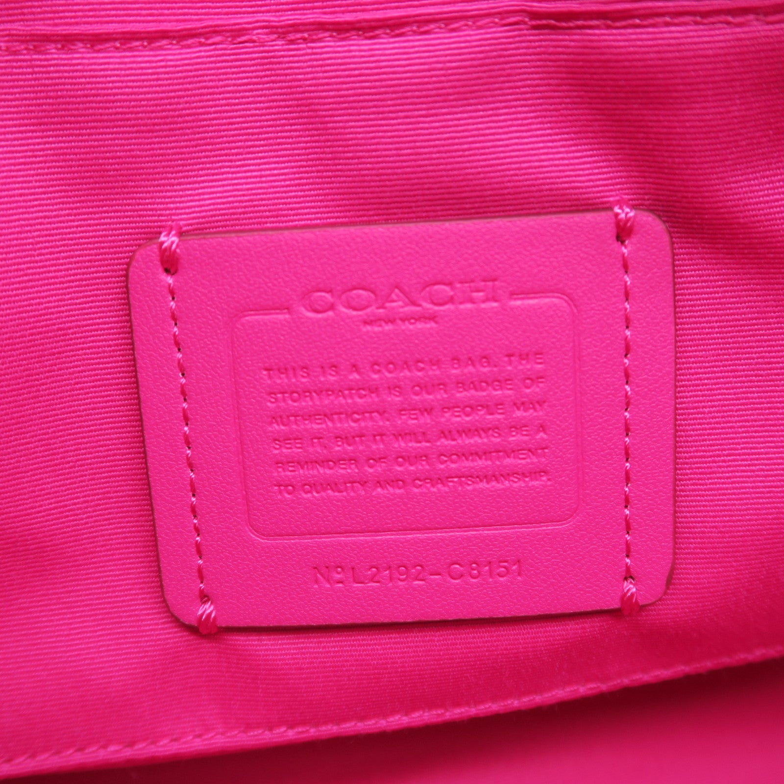 COACH 牛皮皮革Shoulder Bag金扣肩背袋粉紅色
