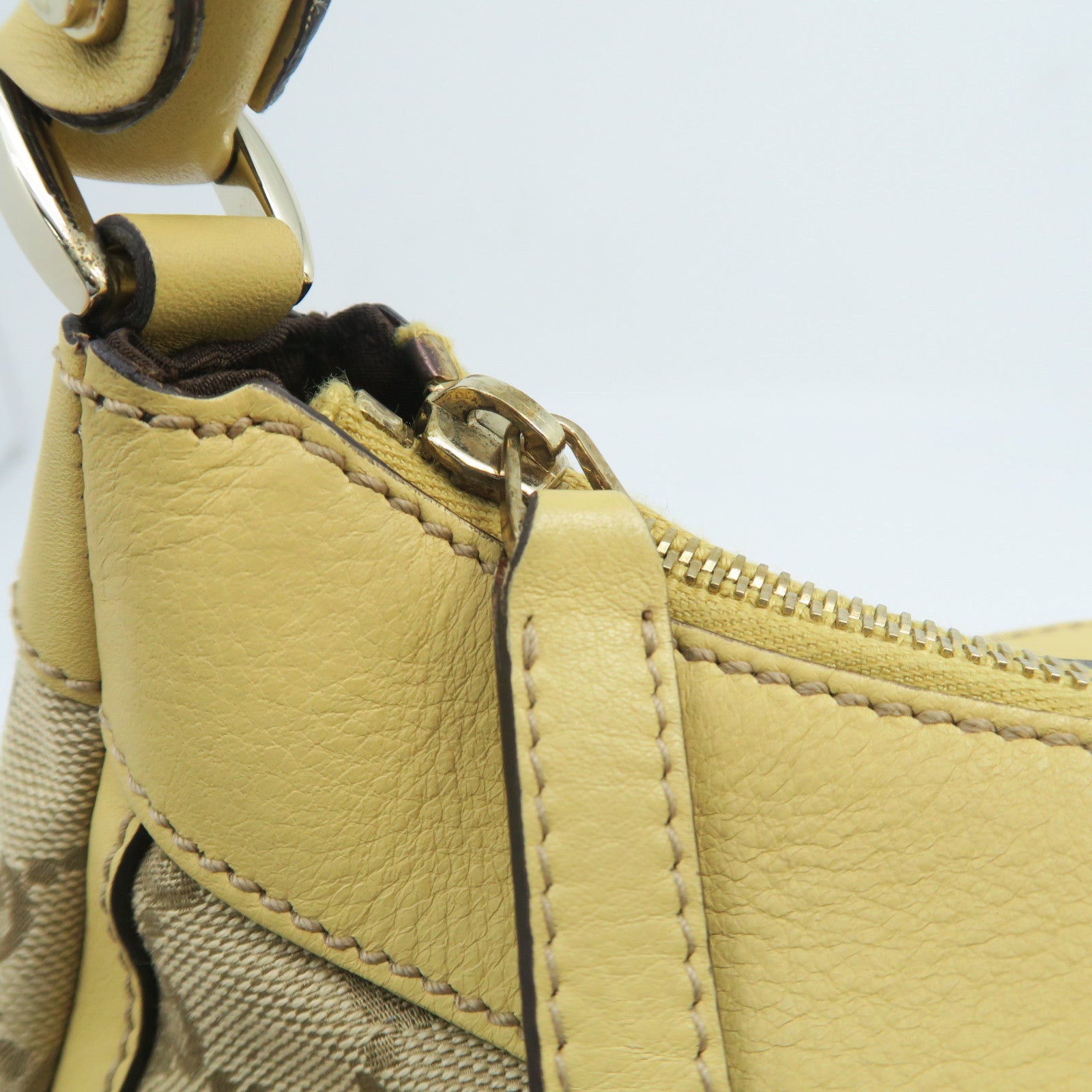 GUCCI canvas Shoulder Bag gold buckle shoulder bag brown
