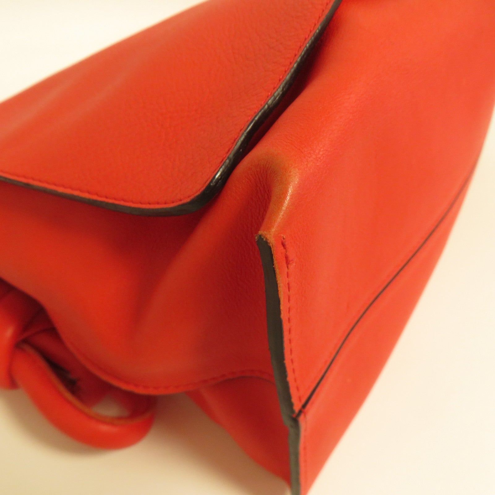LOEWE 羊皮皮革Shoulder Bag金扣肩背袋紅色