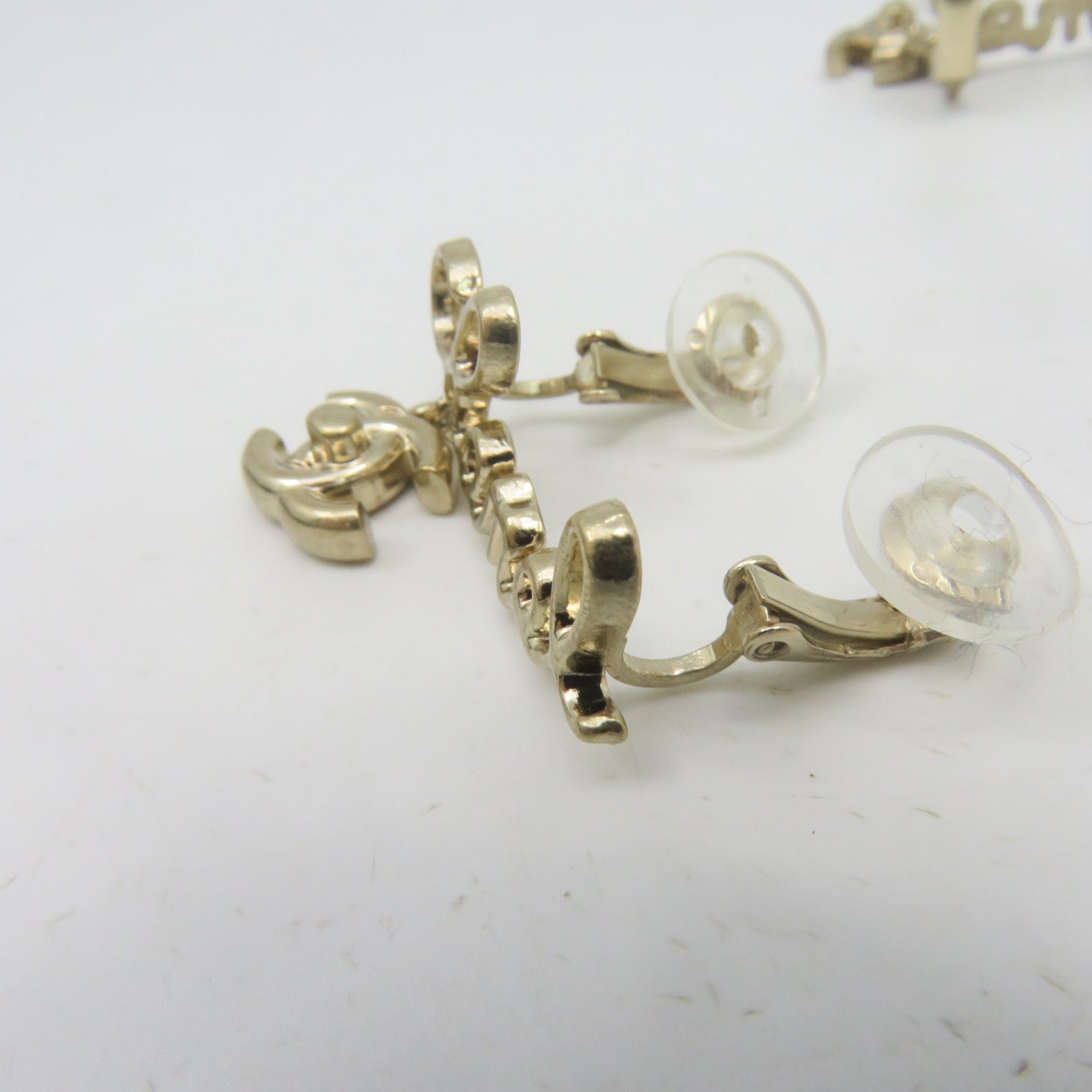 CHANEL 【激減優惠】 金屬Earrings耳環銀色