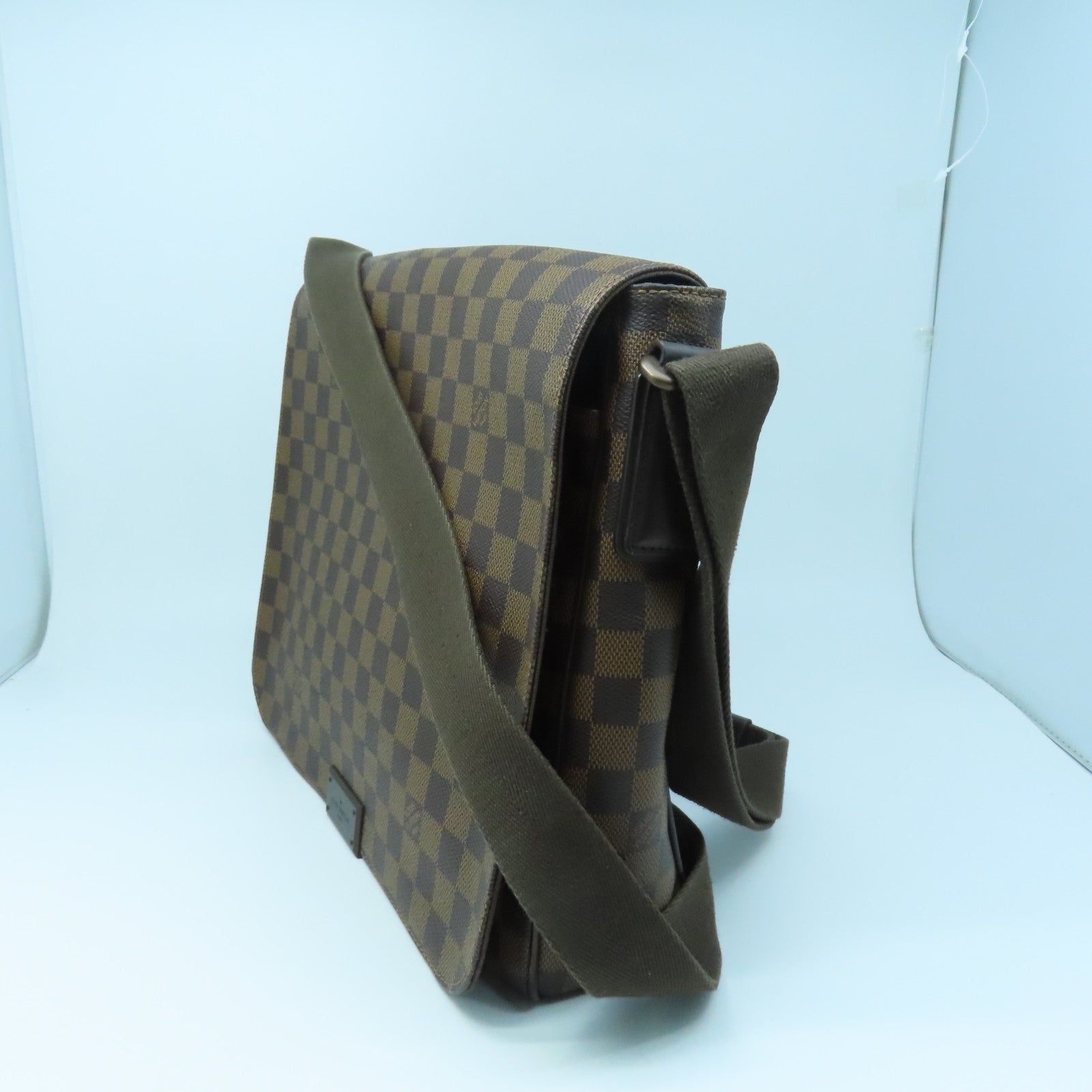 LOUIS VUITTON Damier District MM Shoulder Bag Brown