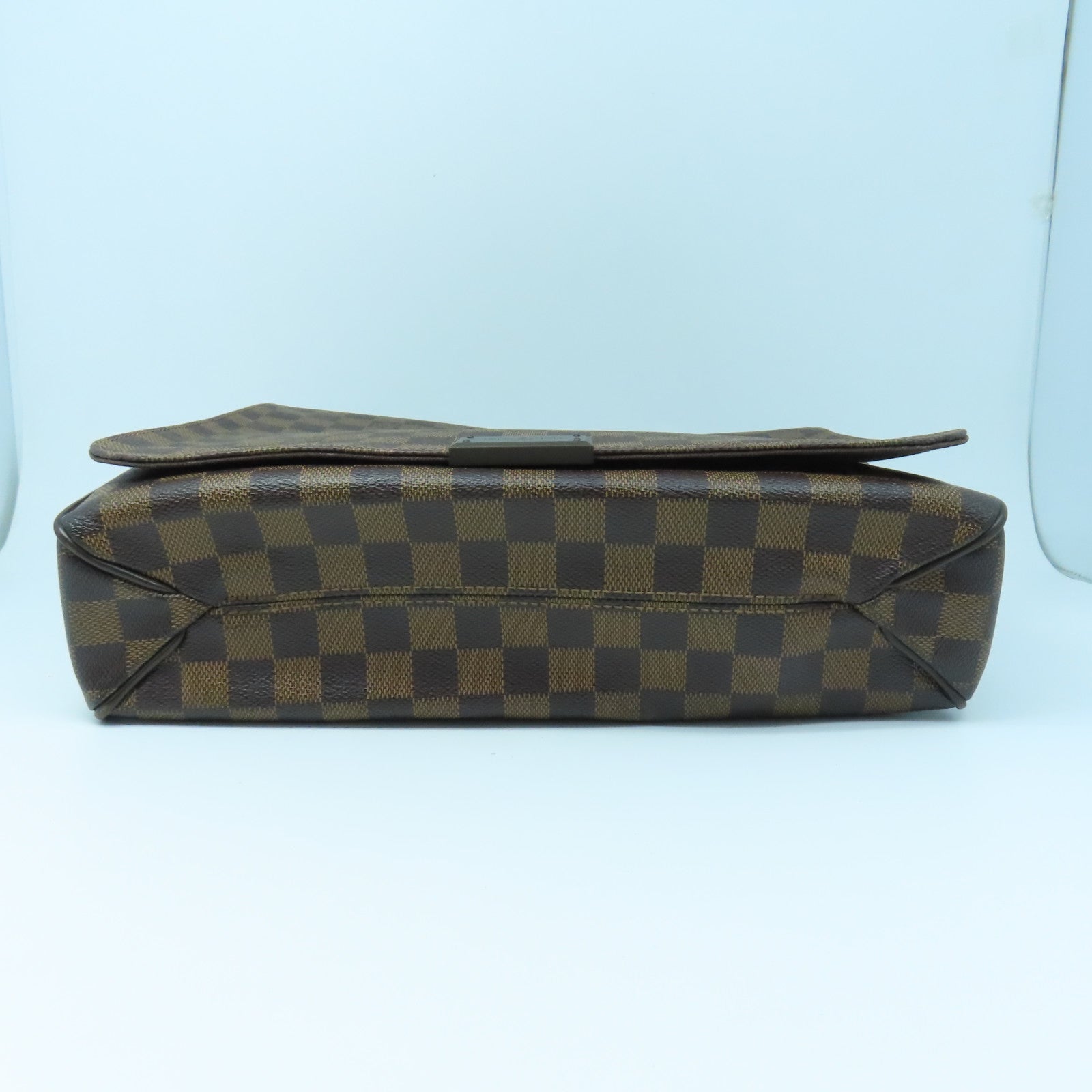 LOUIS VUITTON Damier District MM Shoulder Bag Brown