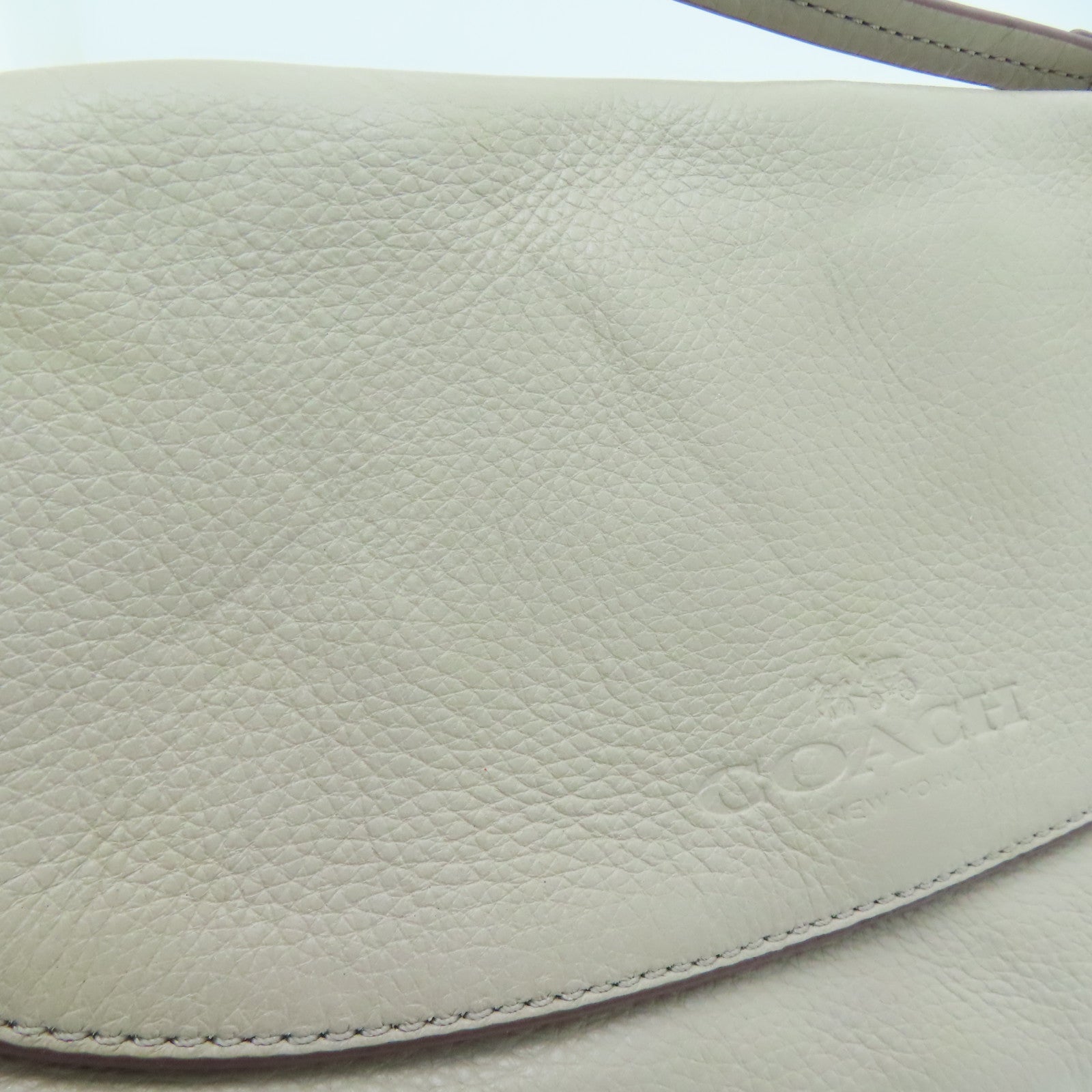 COACH 皮革Handbag銀扣手挽袋灰色