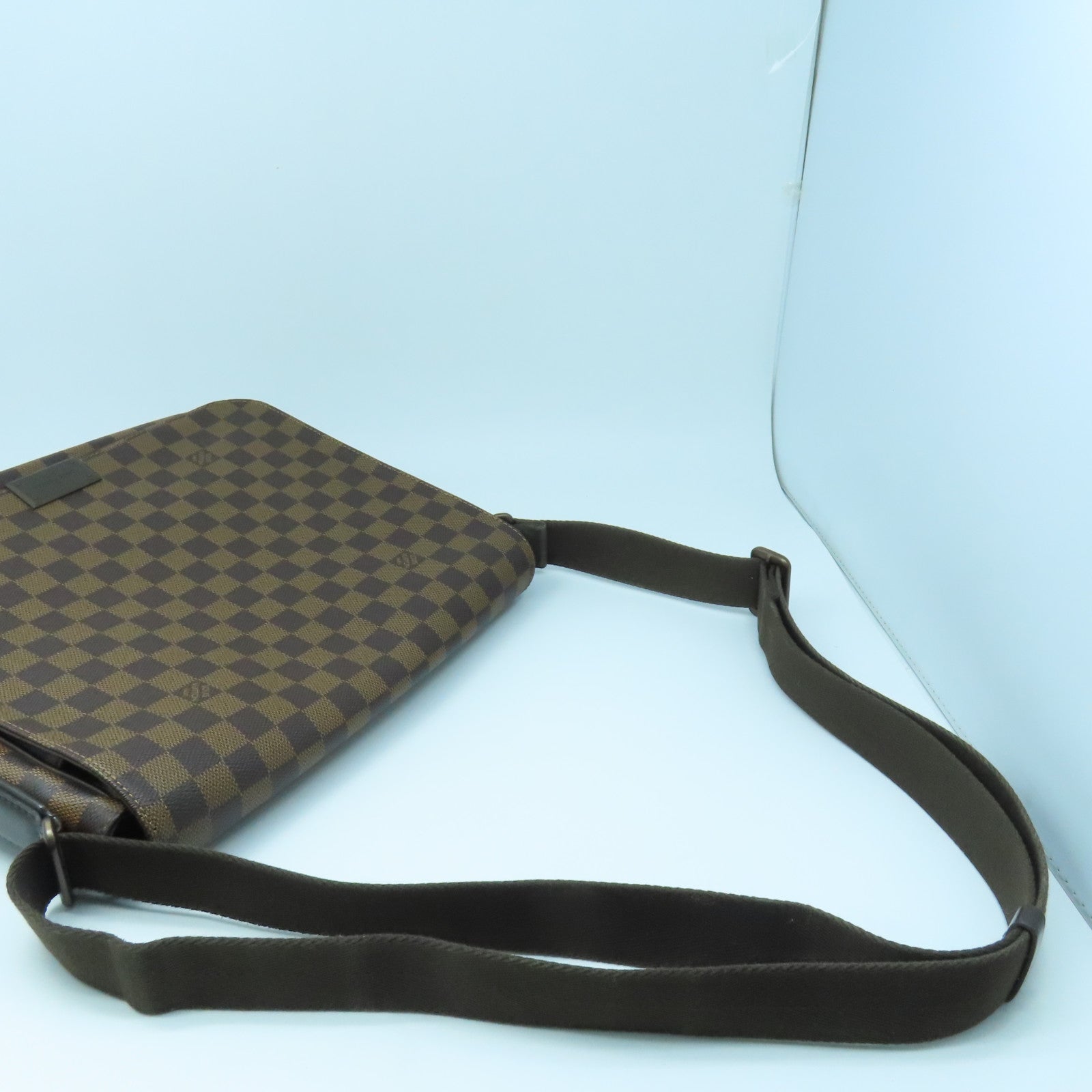 LOUIS VUITTON Damier District MM Shoulder Bag Brown